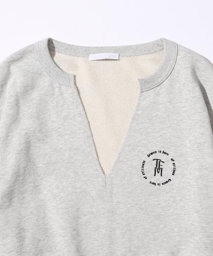 有機棉V領刺繡衛衣 / 寬鬆版型 / 毛圈衛衣