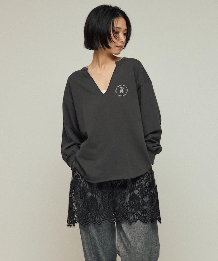 有機棉V領刺繡衛衣 / 寬鬆版型 / 毛圈衛衣