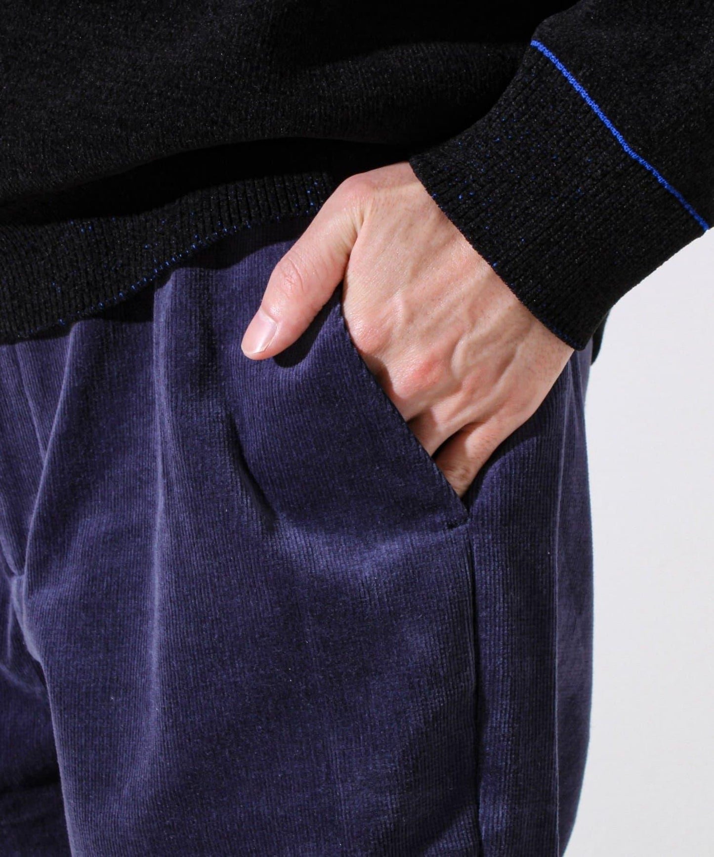 【保暖舒適且優雅】燈芯絨內里加絨彈力休閒褲