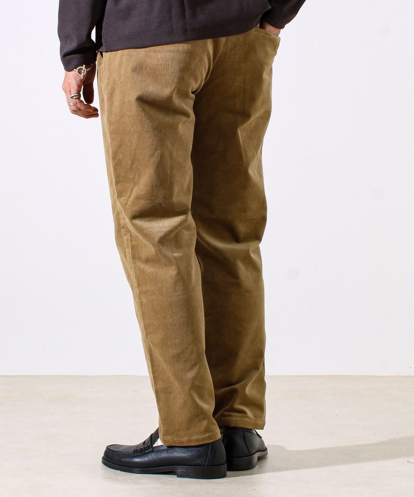 【保暖舒適且優雅】燈芯絨內里加絨彈力休閒褲