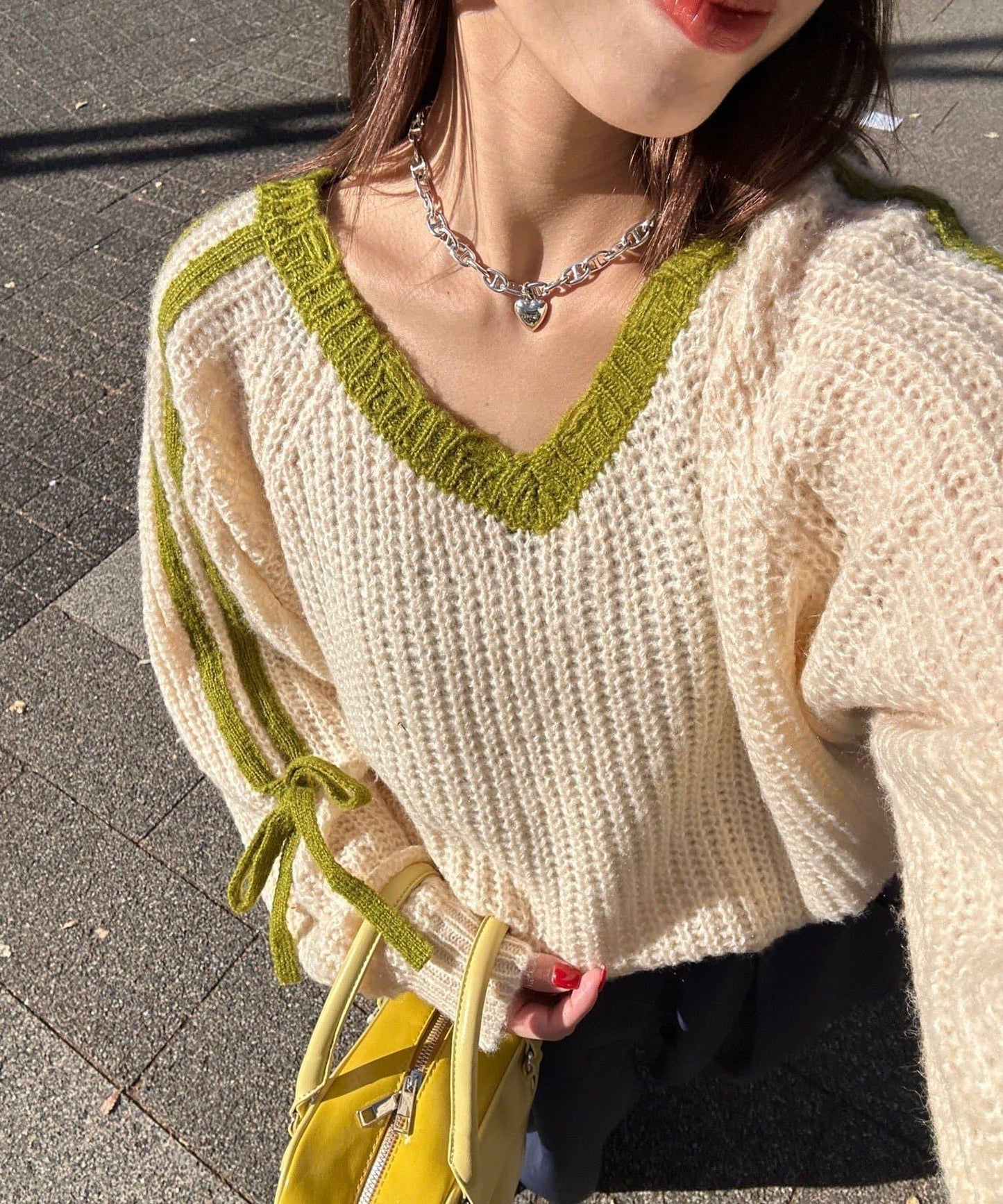 袖部條紋蝴蝶結插肩袖針織衫