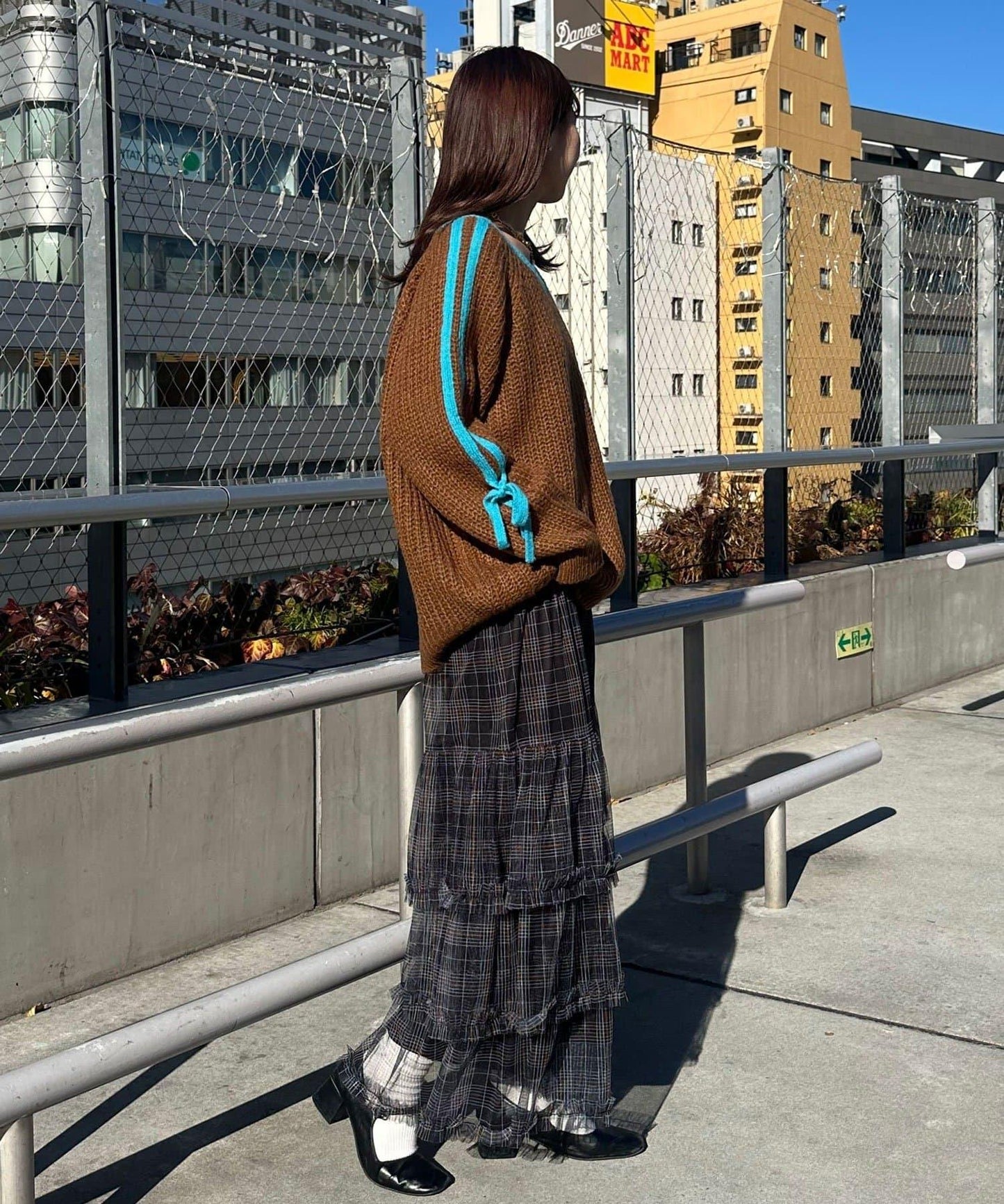 袖部條紋蝴蝶結插肩袖針織衫