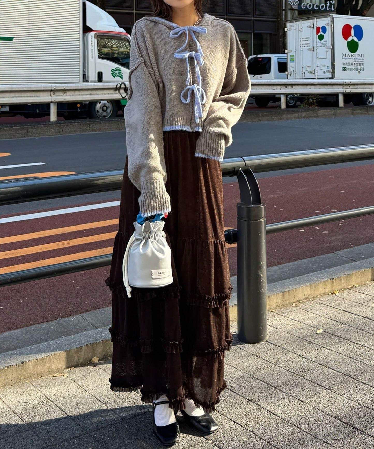 拼色蝴蝶結針織連帽衫