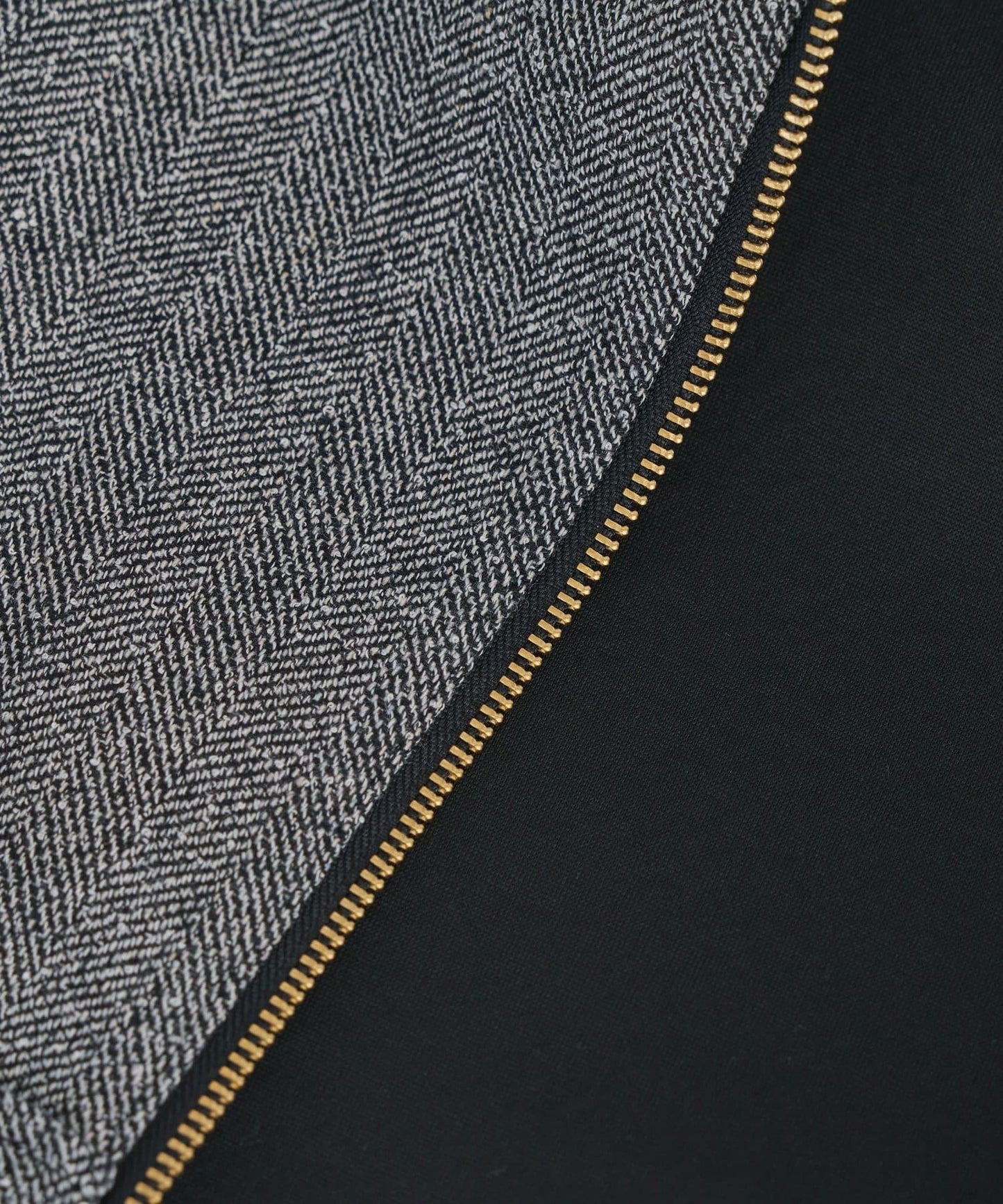 《こなれ感を演出》粗花呢粘合連帽衛衣