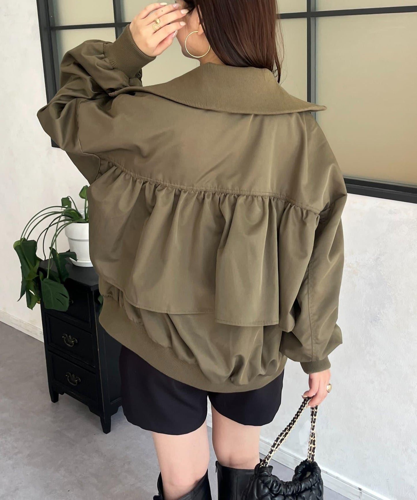 【丈夫可選!】雙拉鍊大翻領荷葉邊短外套