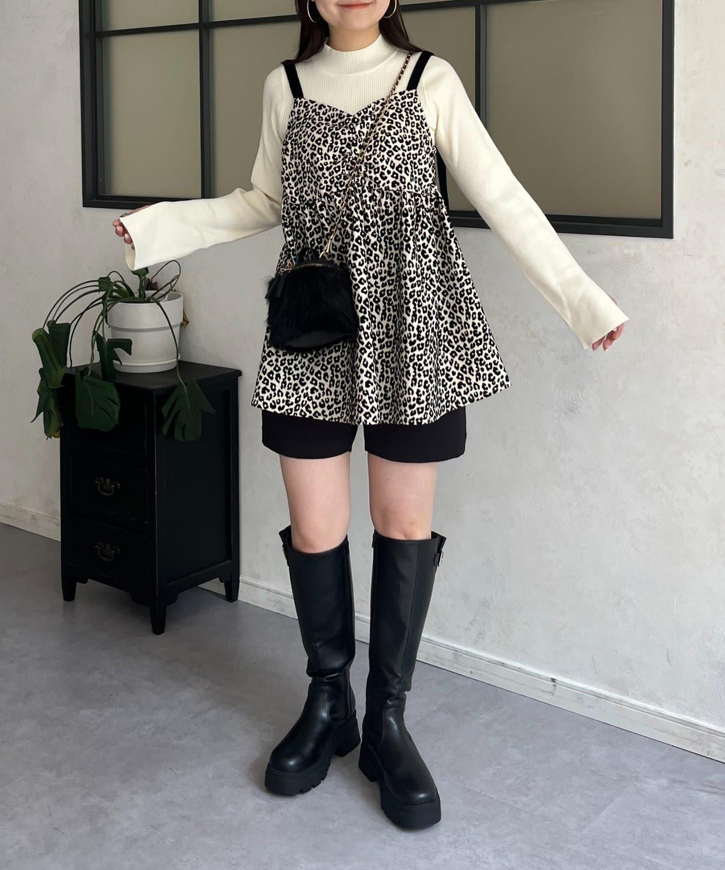 天鵝絨吊帶豹紋抹胸