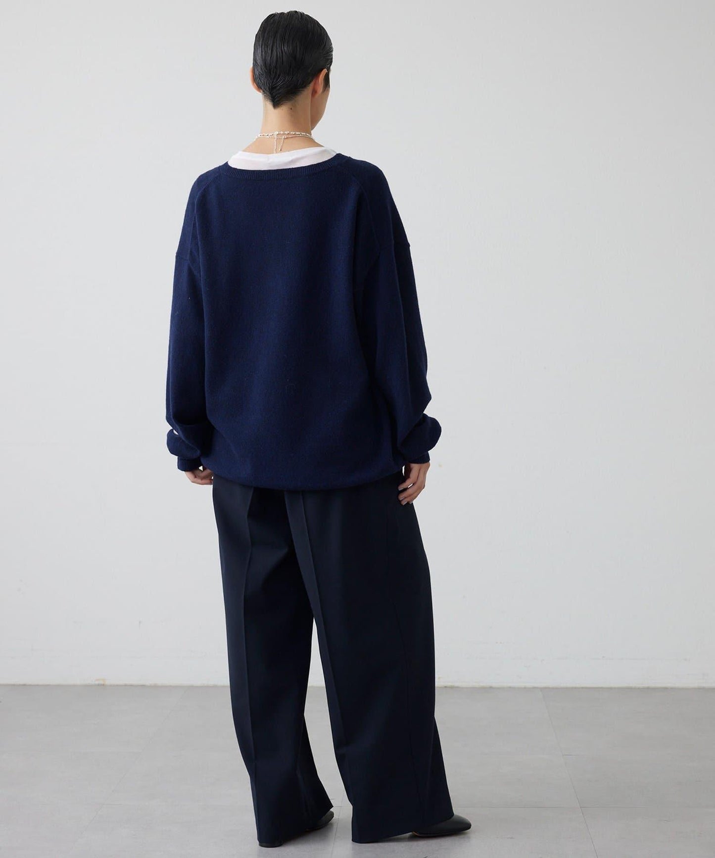 【THE PAUSE】亨利領刺繡套頭衫