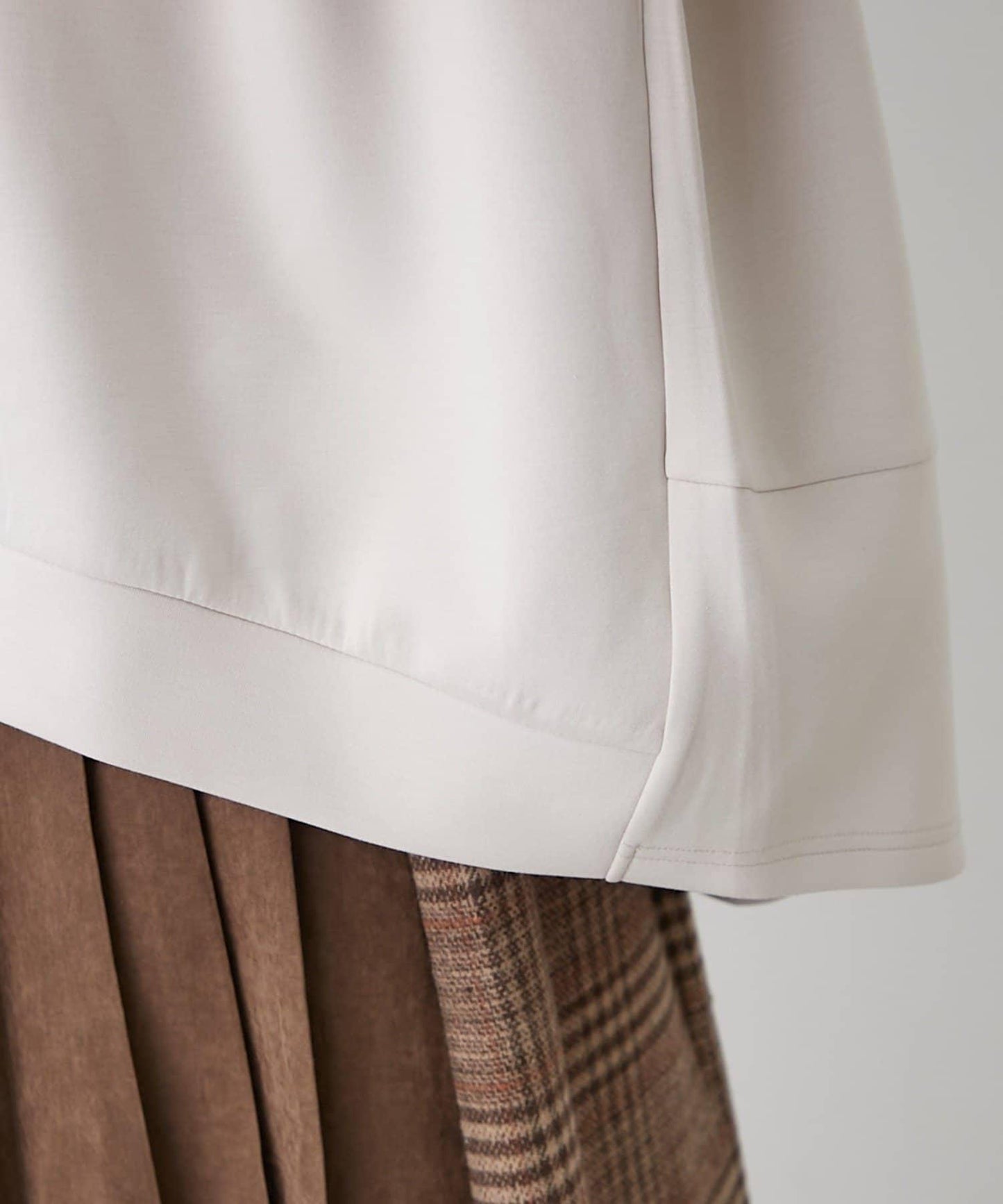 【NAO】不對稱下襬連帽衛衣