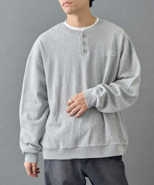 刺繡亨利領衛衣