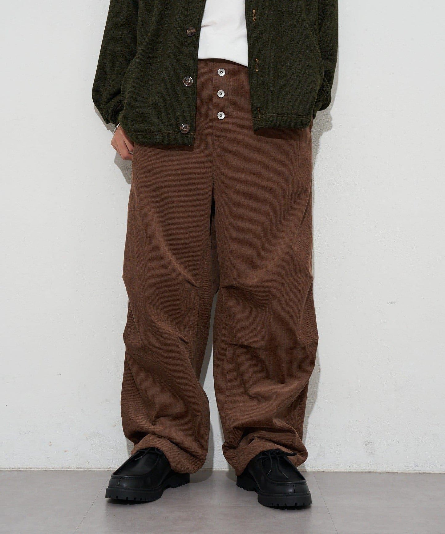 寬鬆燈芯絨闊腿褲