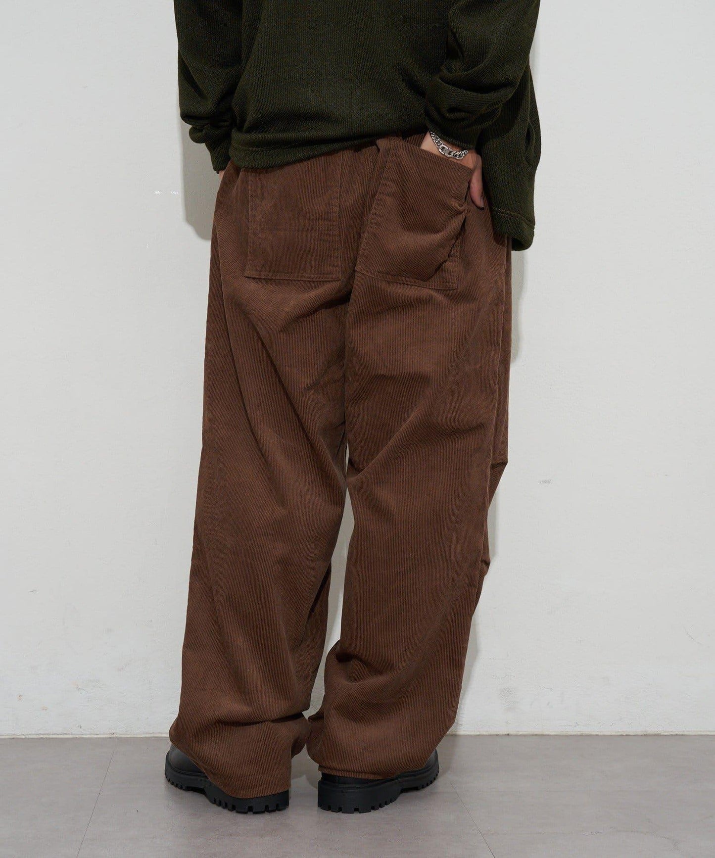 寬鬆燈芯絨闊腿褲