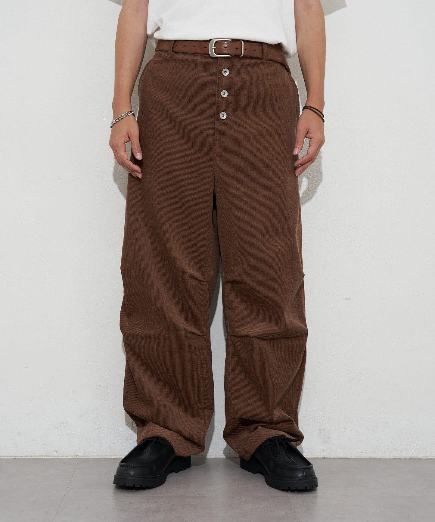 寬鬆燈芯絨闊腿褲