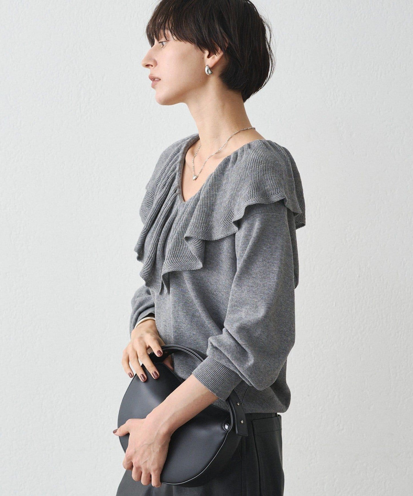 荷葉邊領針織衫