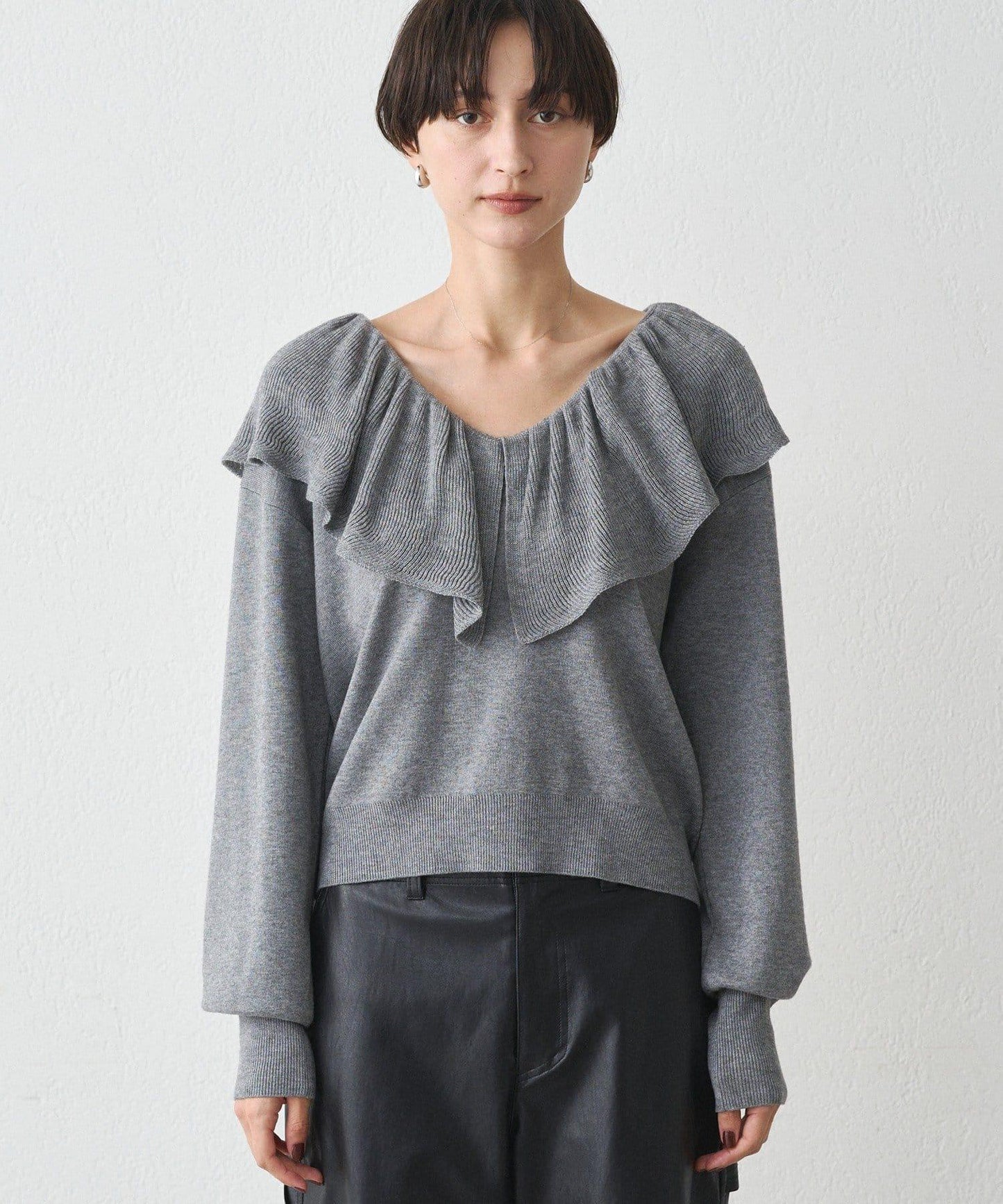 荷葉邊領針織衫