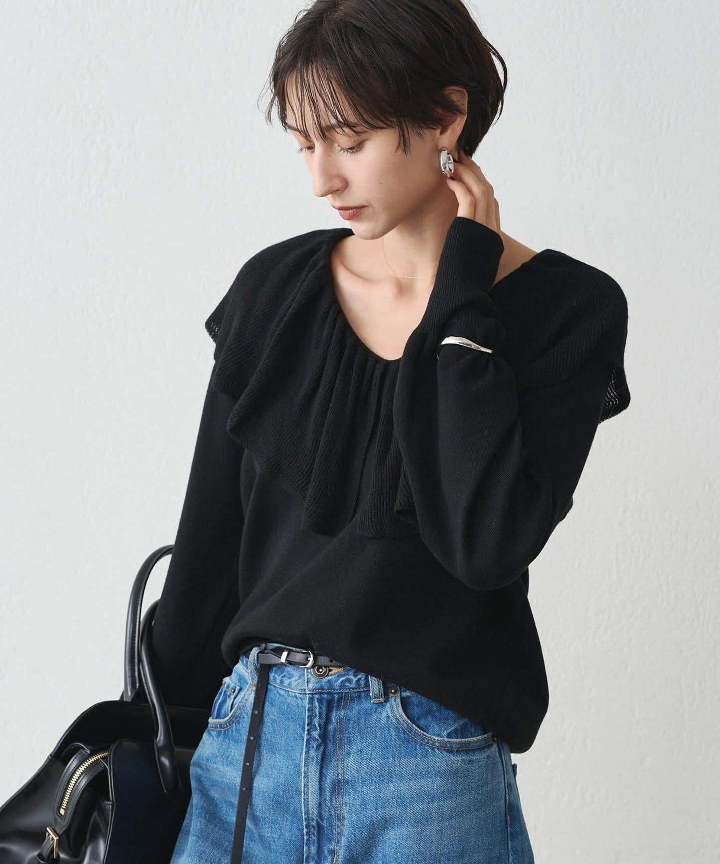 荷葉邊領針織衫