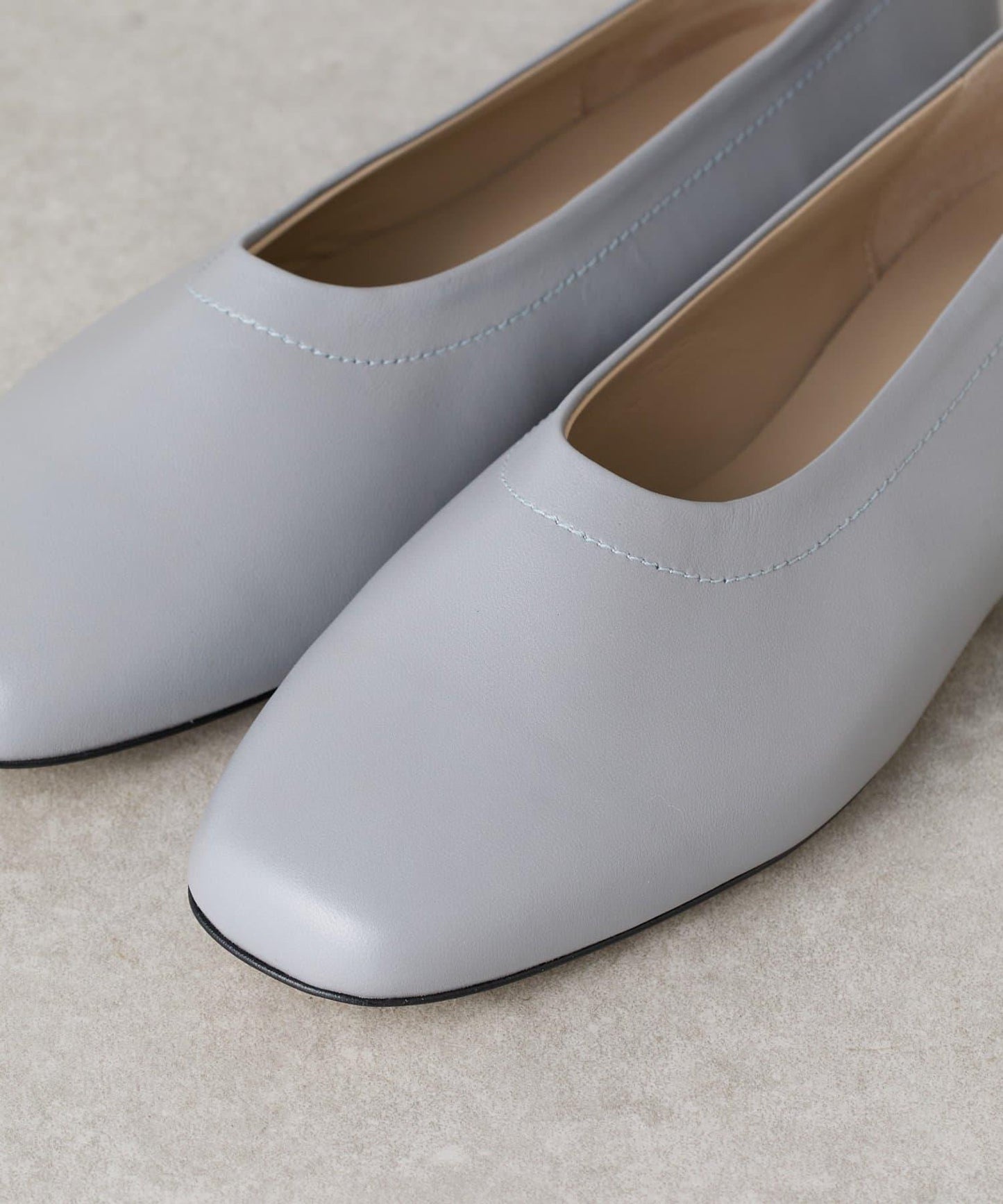 《CORSO ROMA 9》皮革平底鞋