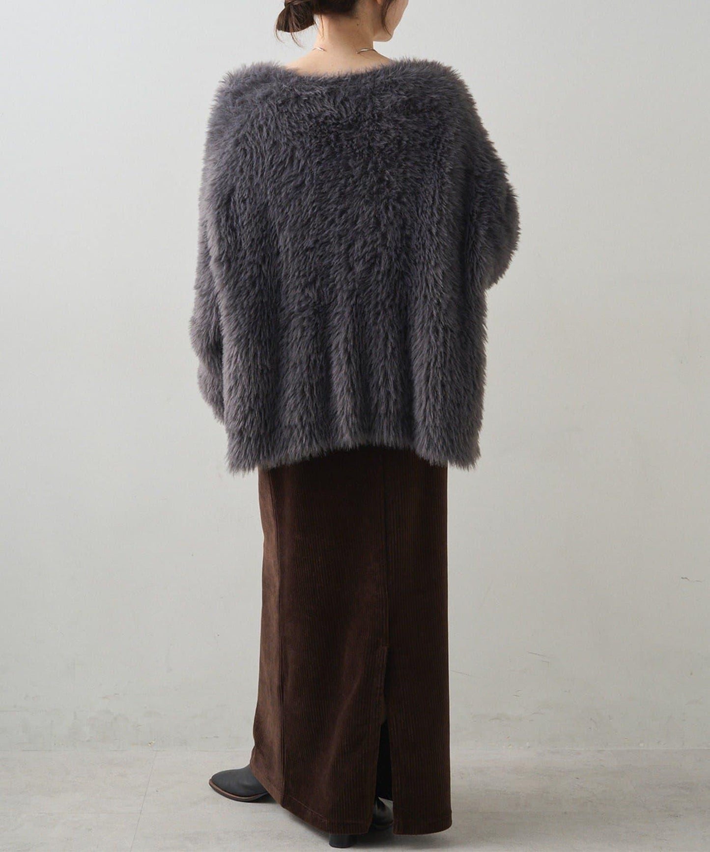 毛絨針織V領開衫