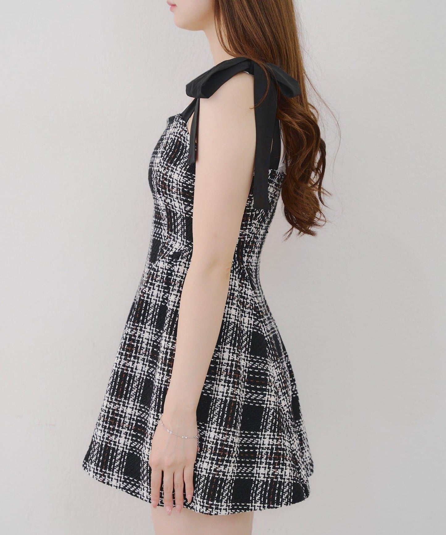 【Tweed Collection】肩帶蝴蝶結呢料迷你連衣裙