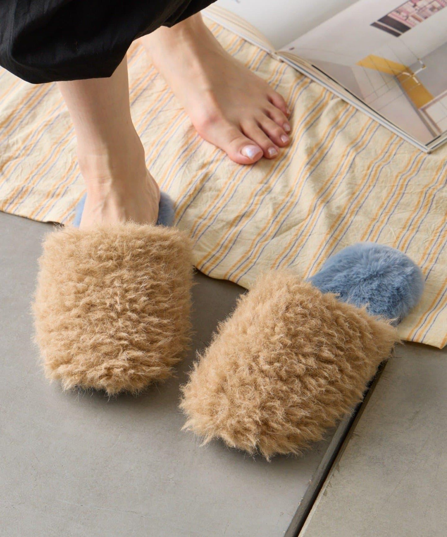毛絨室內拖鞋