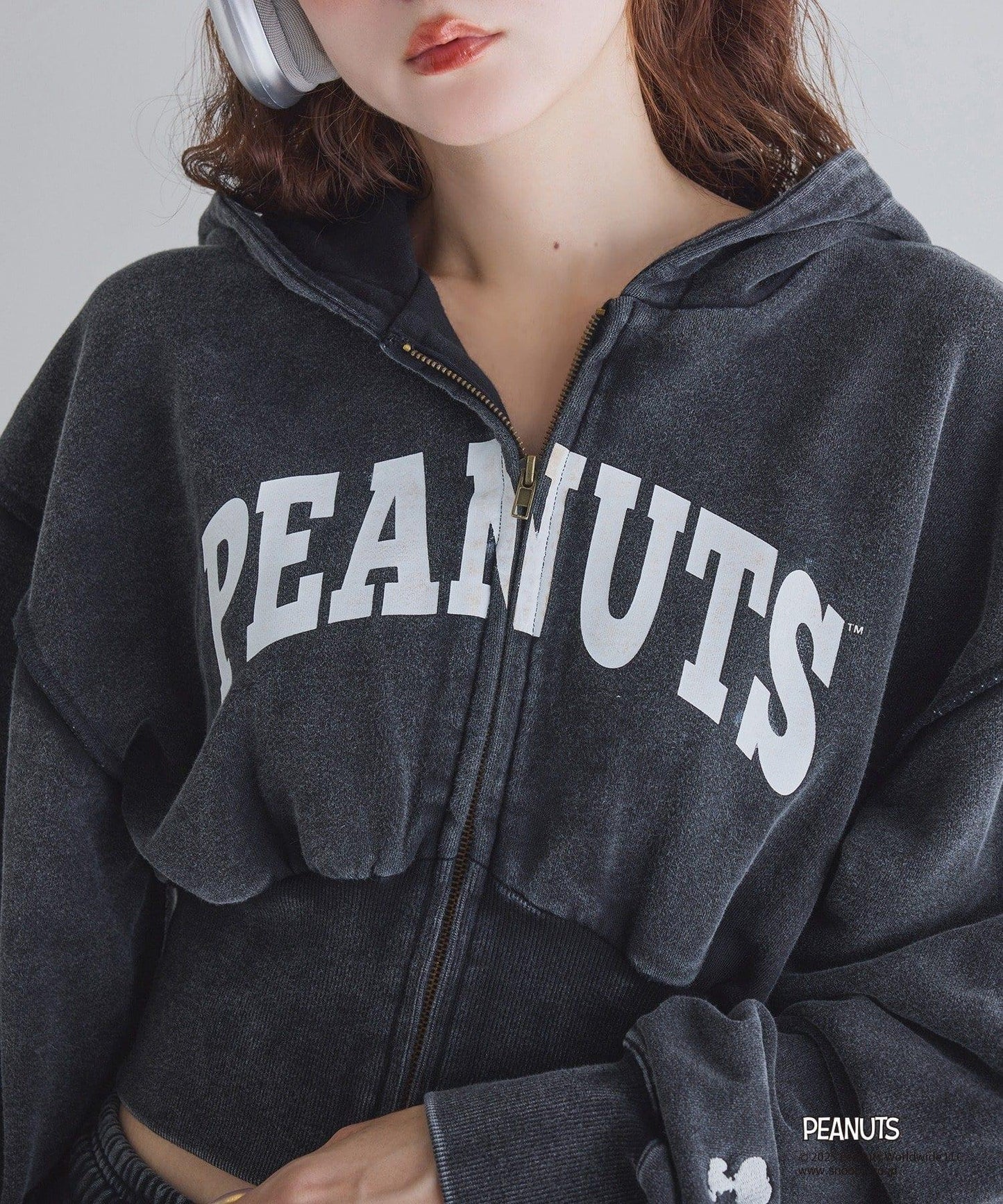 【《PEANUTS》聯名】史努比刺繡連帽衛衣