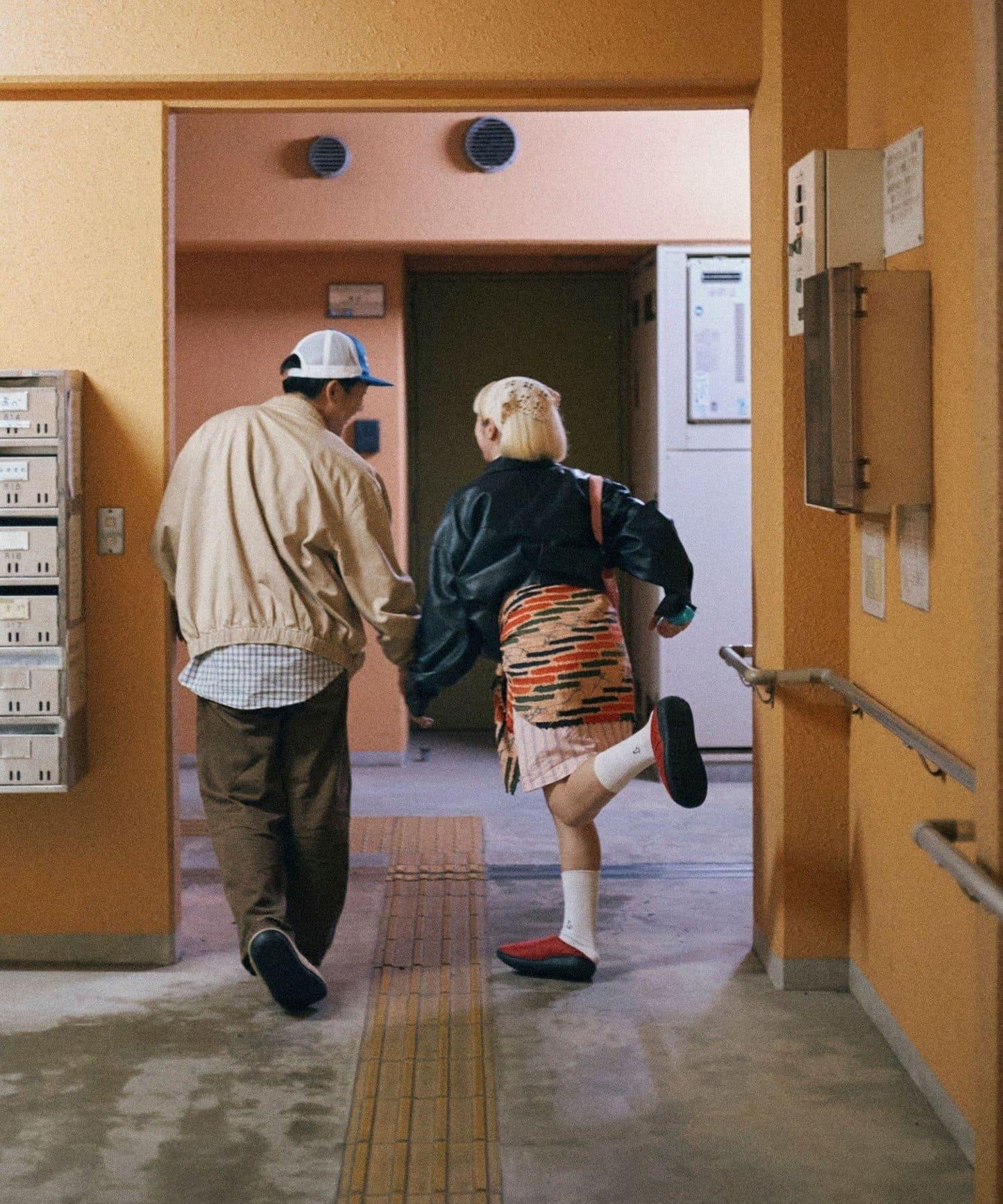 【SUBU】ORIGINALS F-line 冬季拖鞋 男女通用