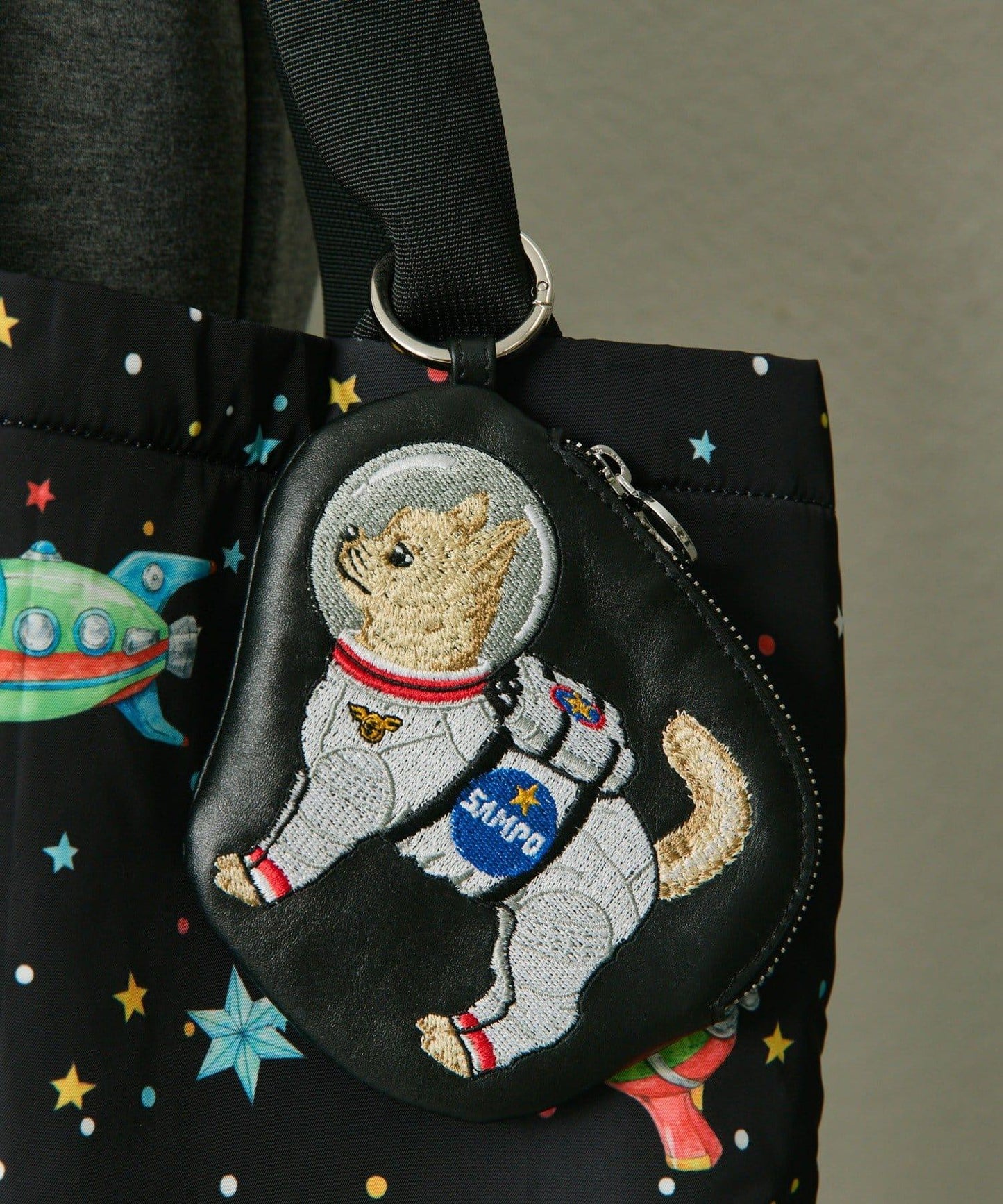 《本革》sampo×ear聯名 太空馬桶造型真皮收納盒/包包掛飾