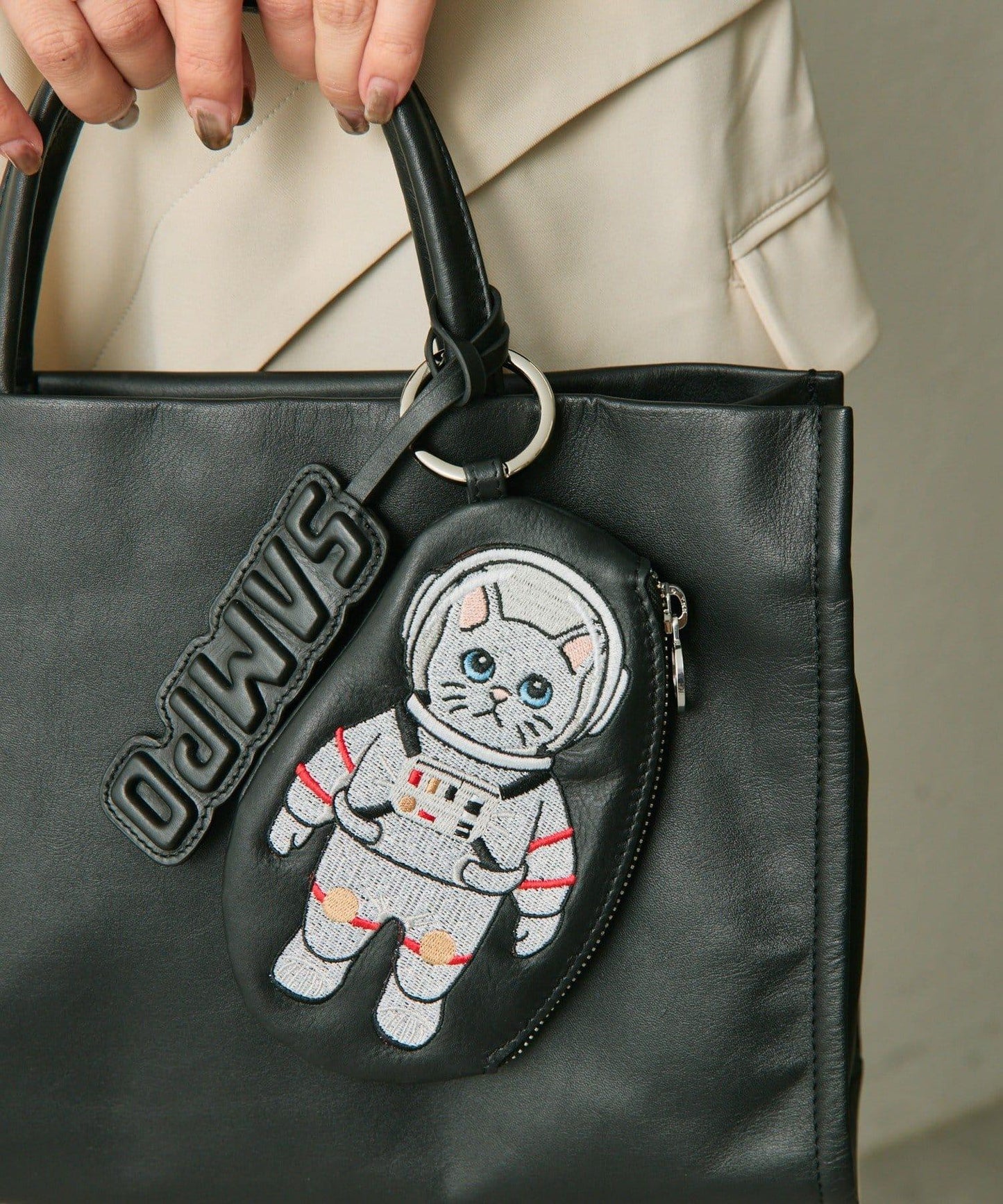 《本革》sampo×ear聯名 太空馬桶造型真皮收納盒/包包掛飾