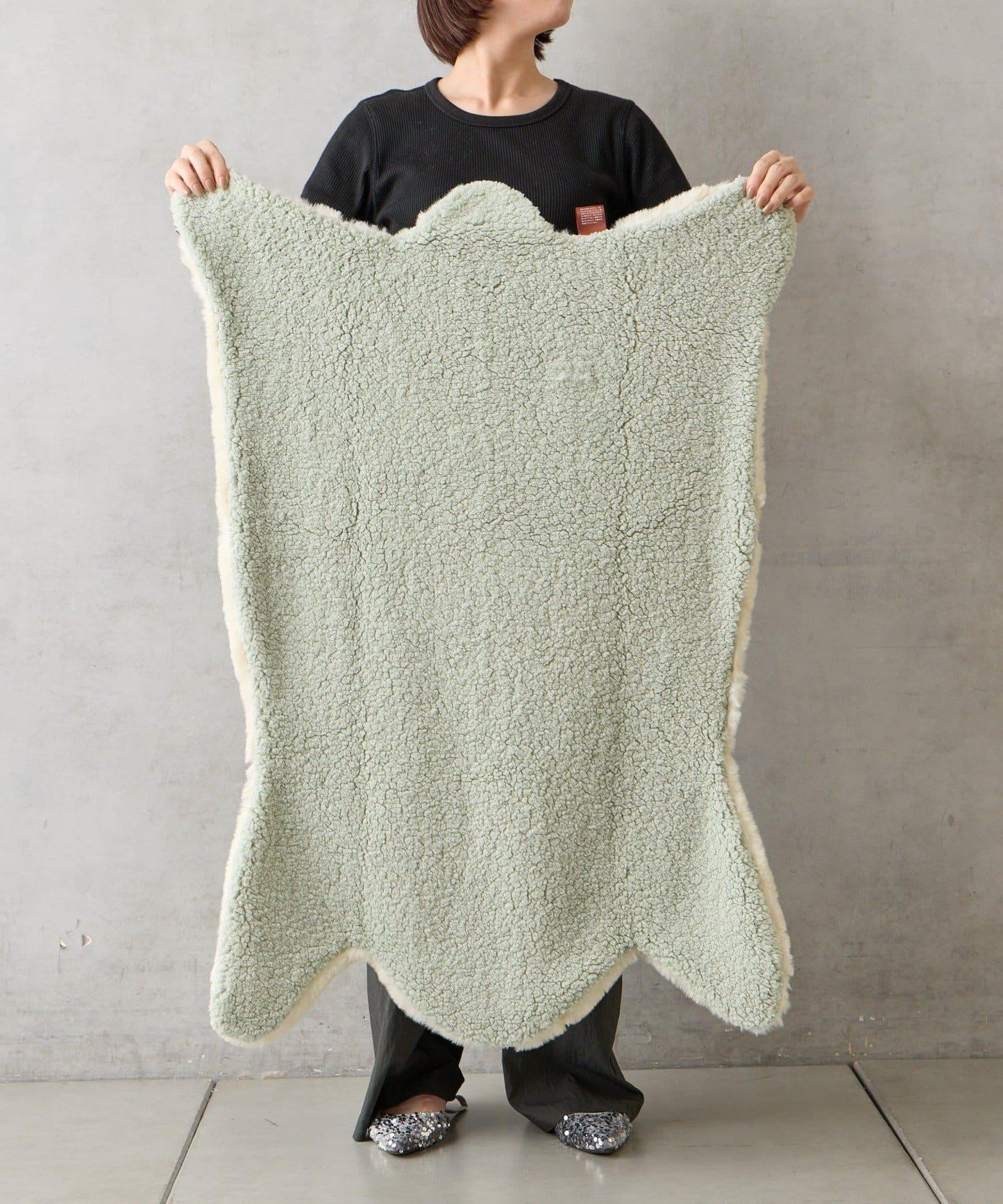 鼯鼠造型剪裁毛毯