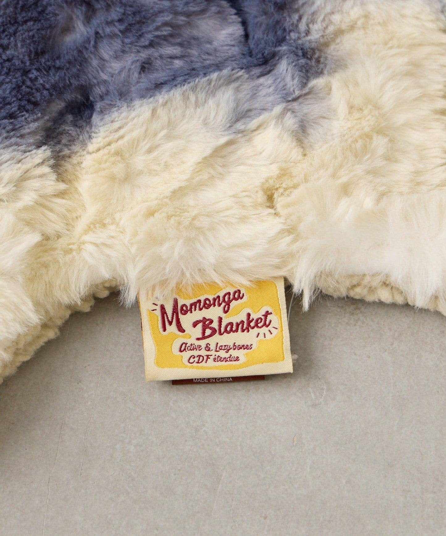 鼯鼠造型剪裁毛毯