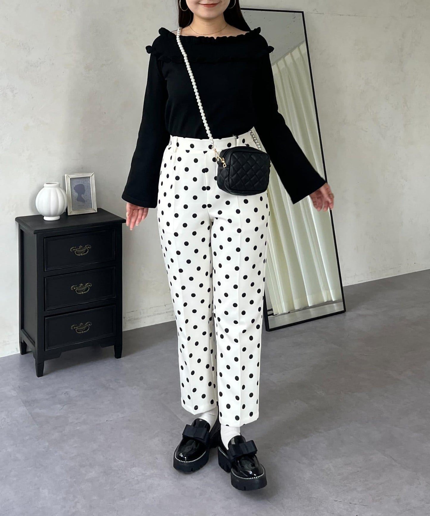 褶皺荷葉邊一字肩針織衫