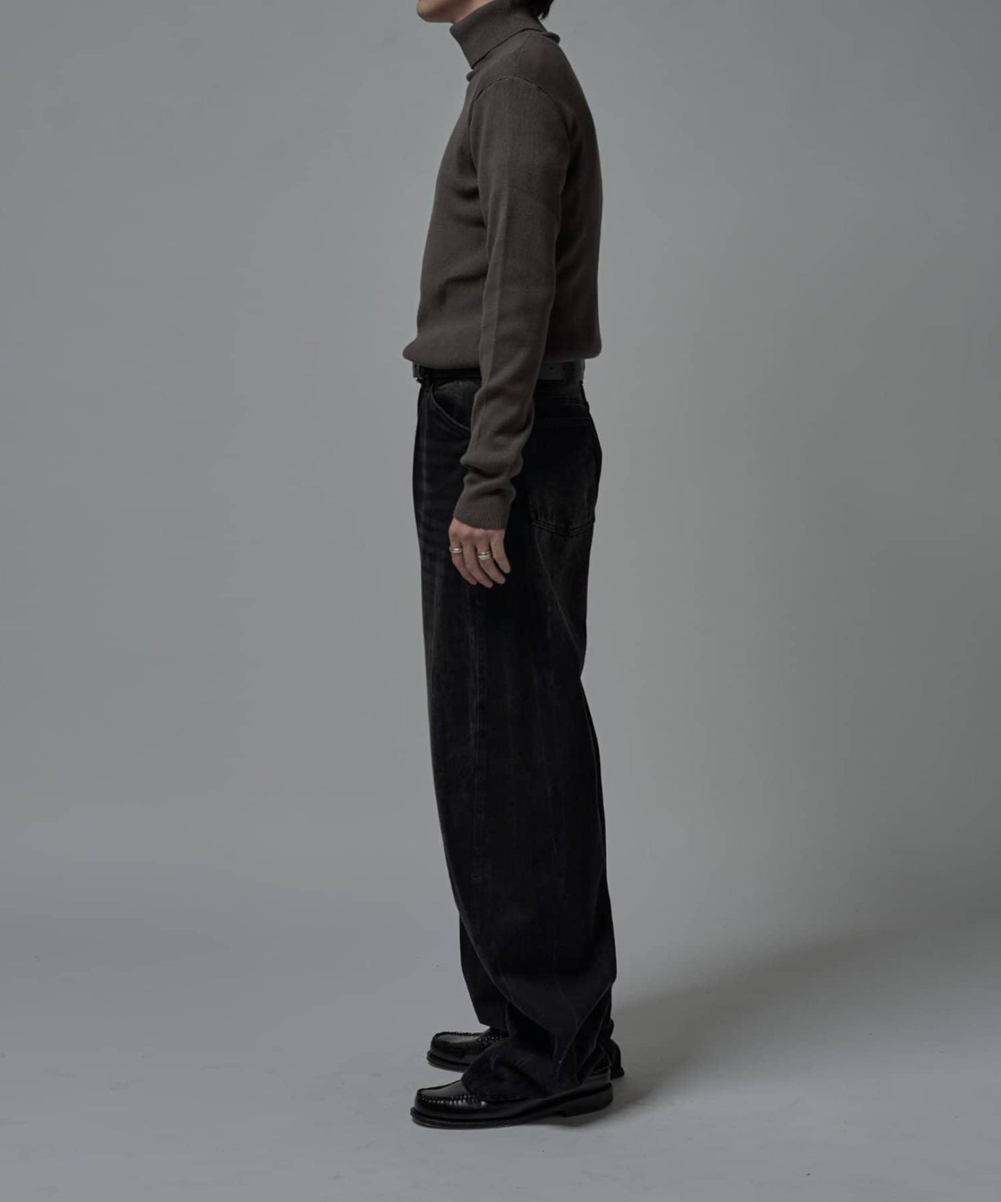 修身高領針織衫