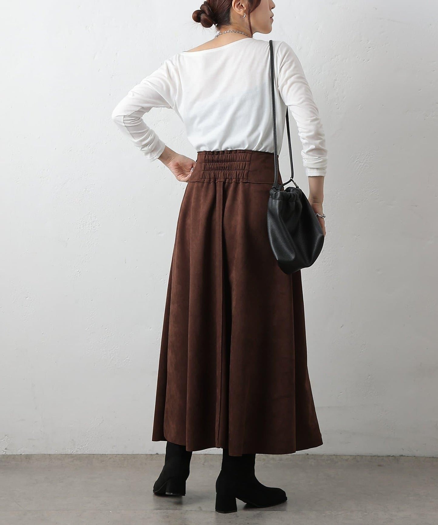 麂皮拼接喇叭裙