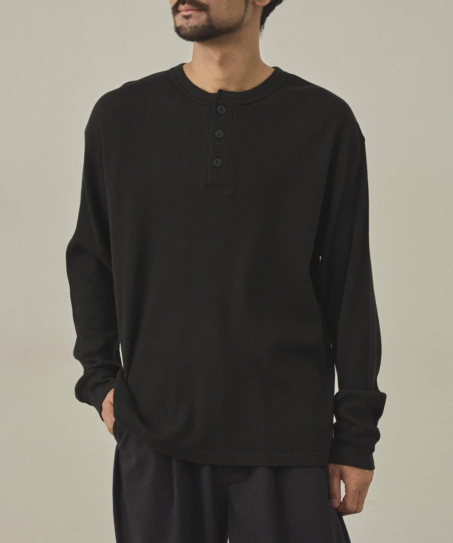 【paradigm】燃氣烤華夫格亨利領長袖T恤