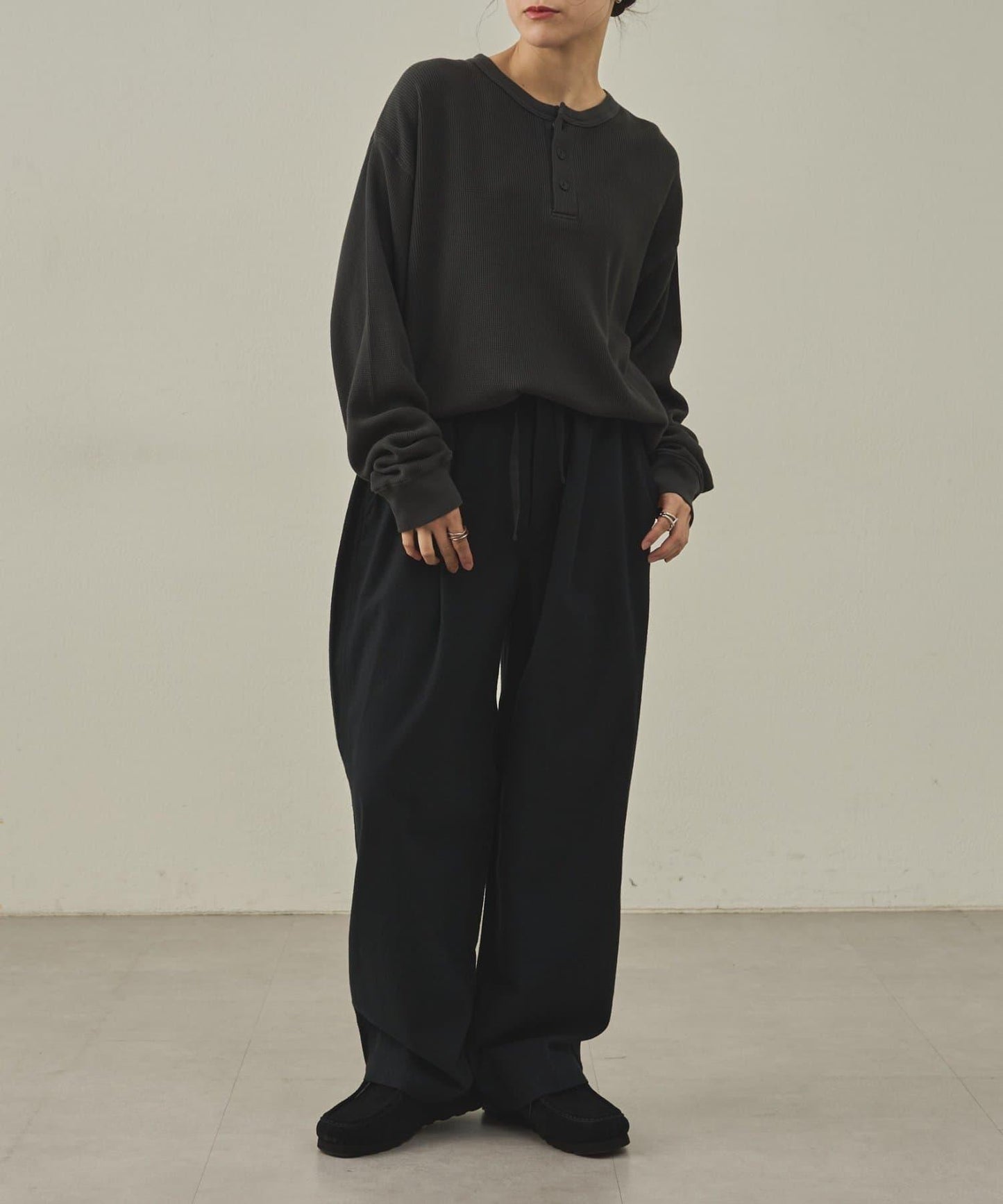 【paradigm】燃氣烤華夫格亨利領長袖T恤