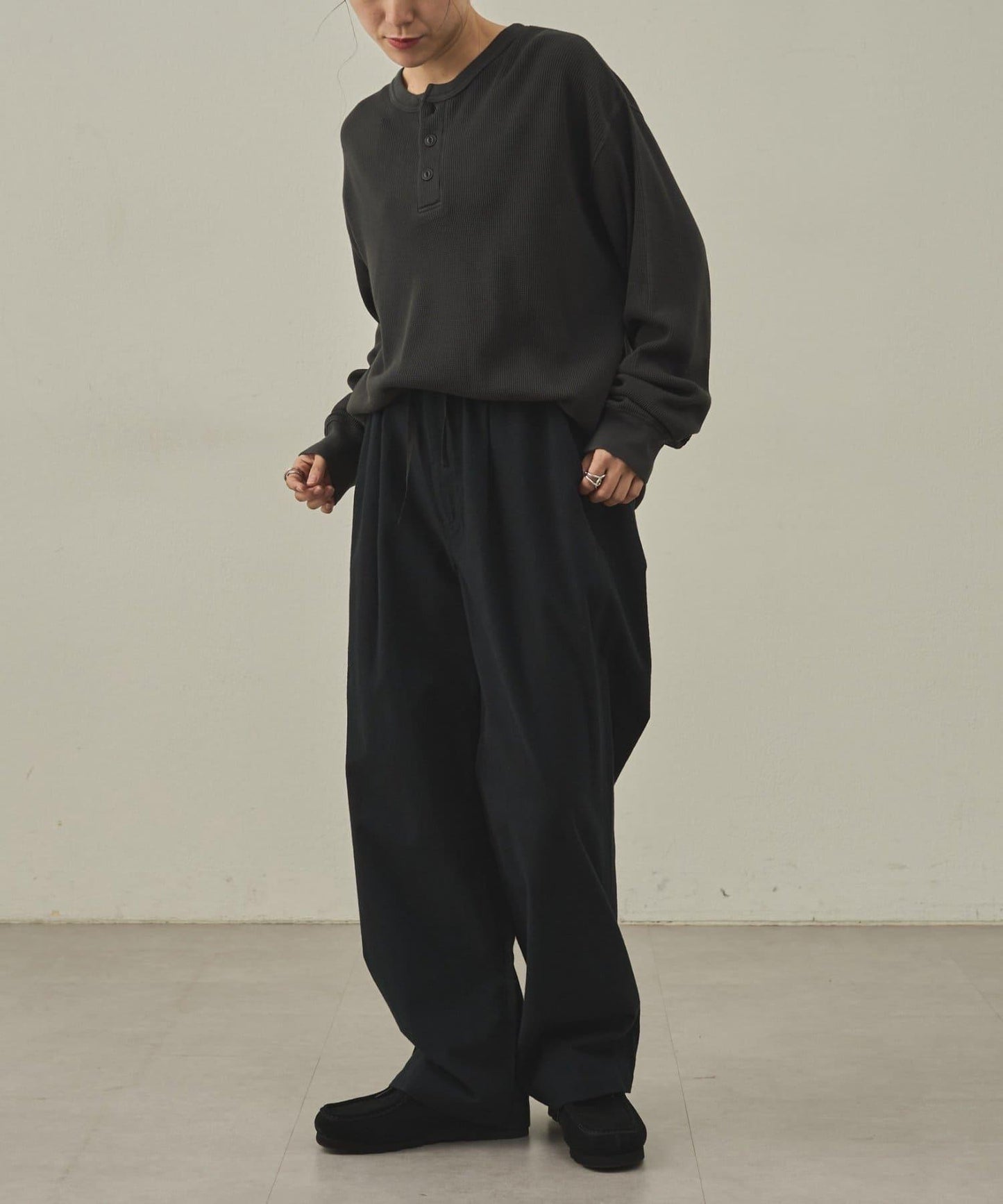 【paradigm】燃氣烤華夫格亨利領長袖T恤