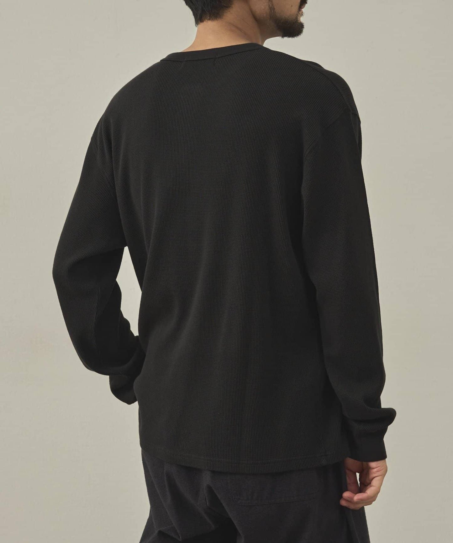 【paradigm】燃氣烤華夫格亨利領長袖T恤