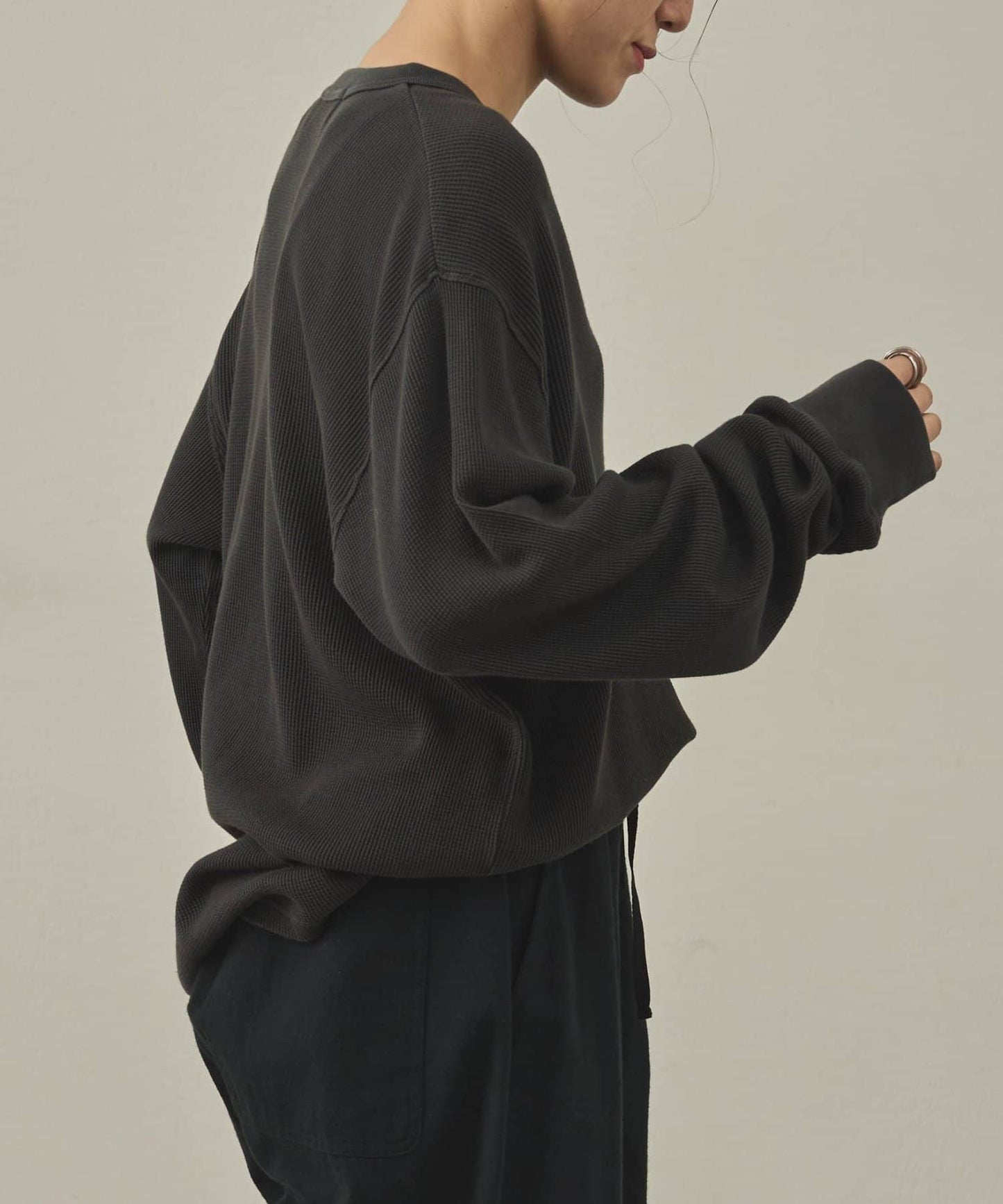 【paradigm】燃氣烤華夫格亨利領長袖T恤