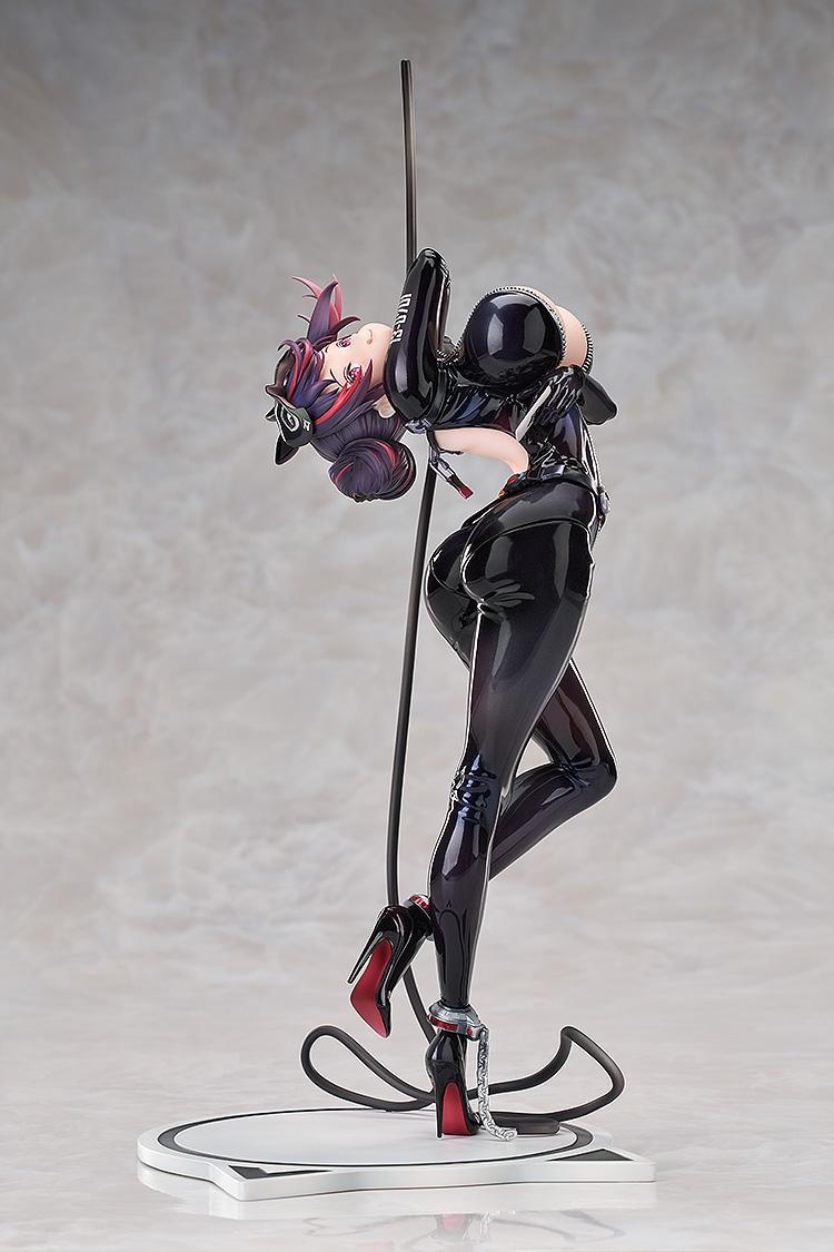 勝利女神:NIKKE_奎因西:逃脫女王