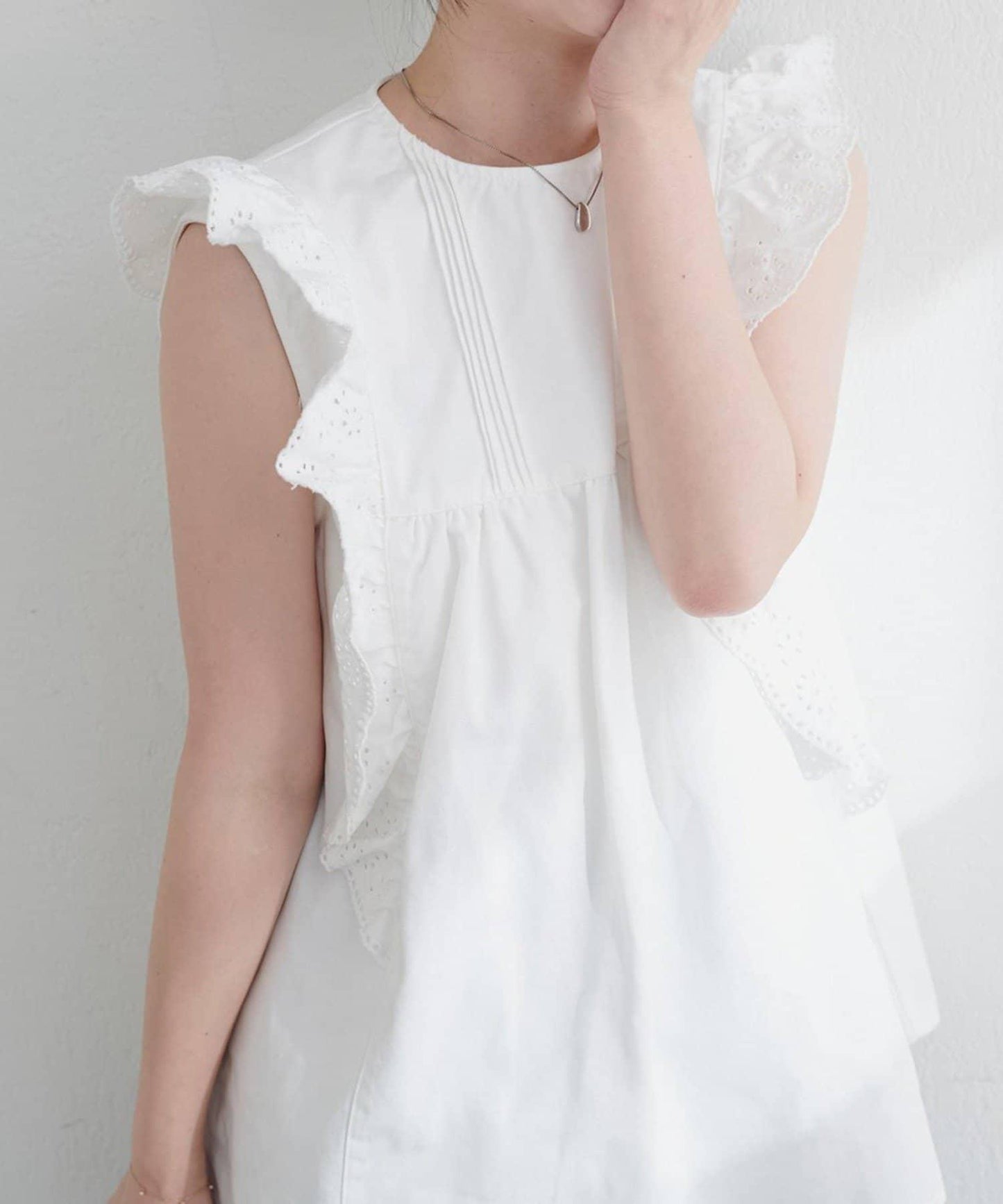 【natural couture】牛仔刺繡荷葉邊襯衫