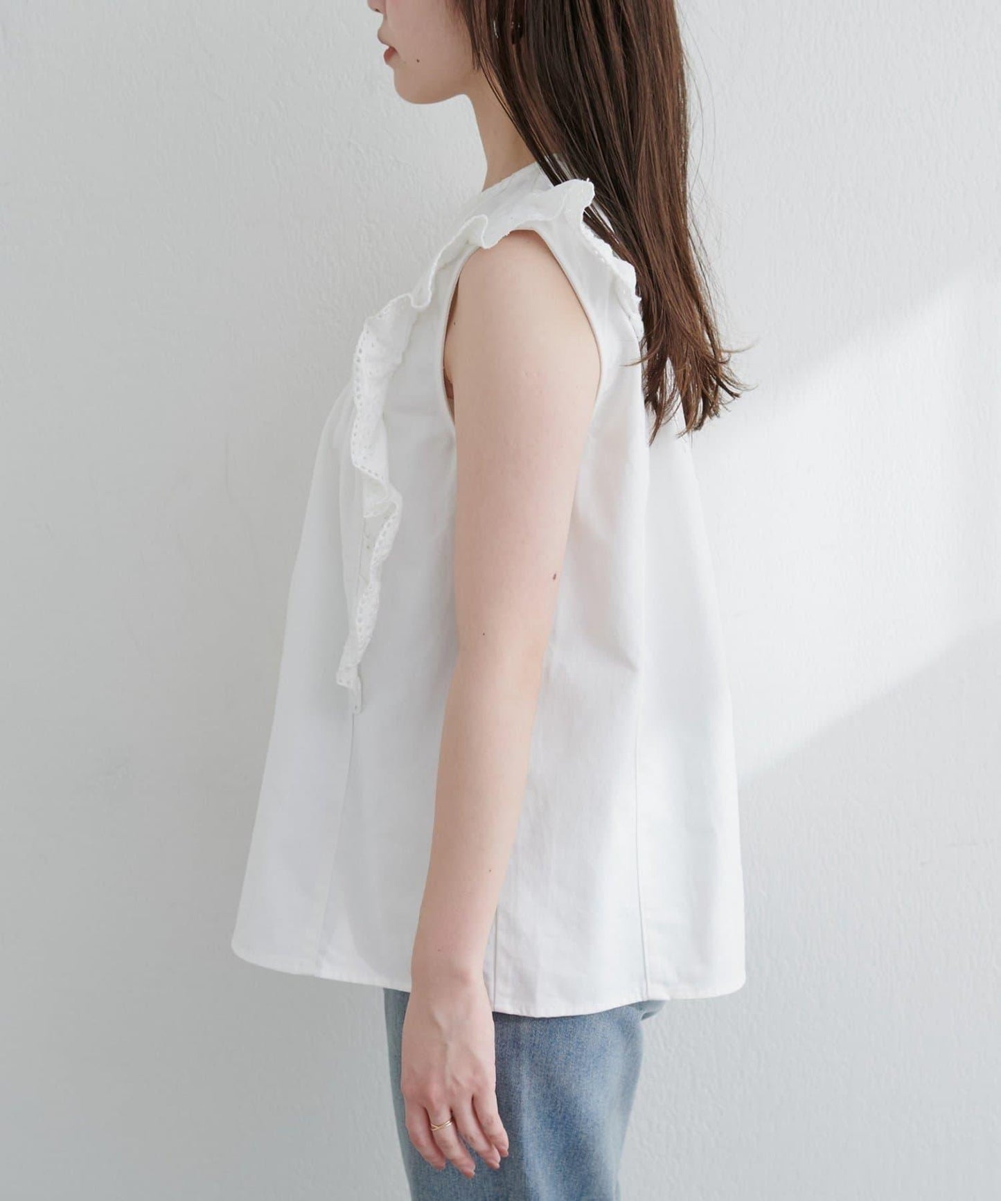 【natural couture】牛仔刺繡荷葉邊襯衫