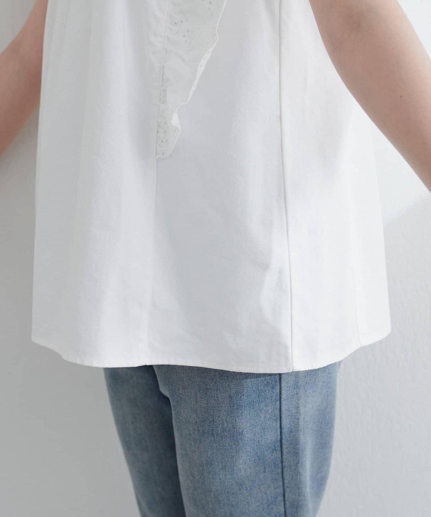 【natural couture】牛仔刺繡荷葉邊襯衫