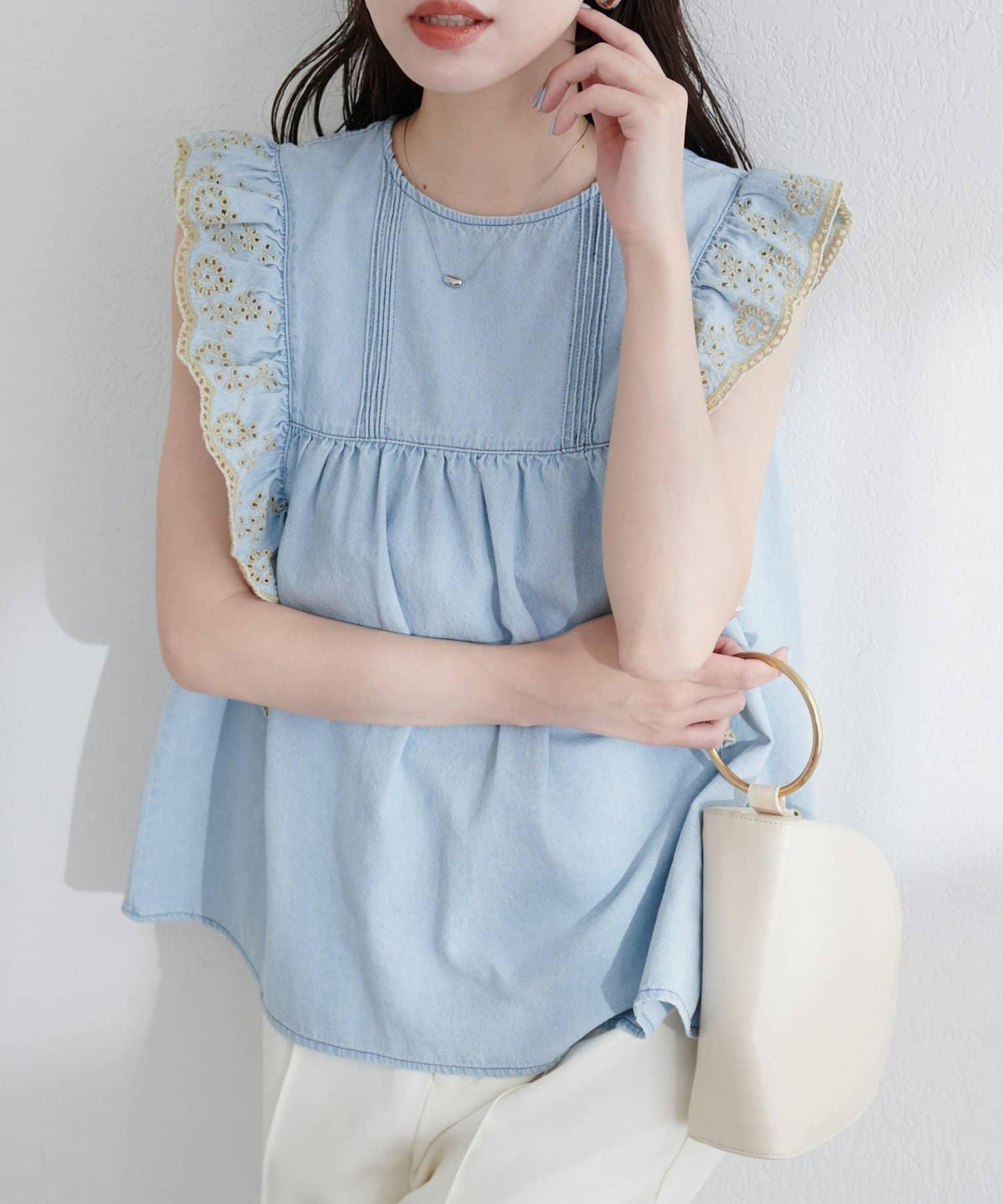 【natural couture】牛仔刺繡荷葉邊襯衫