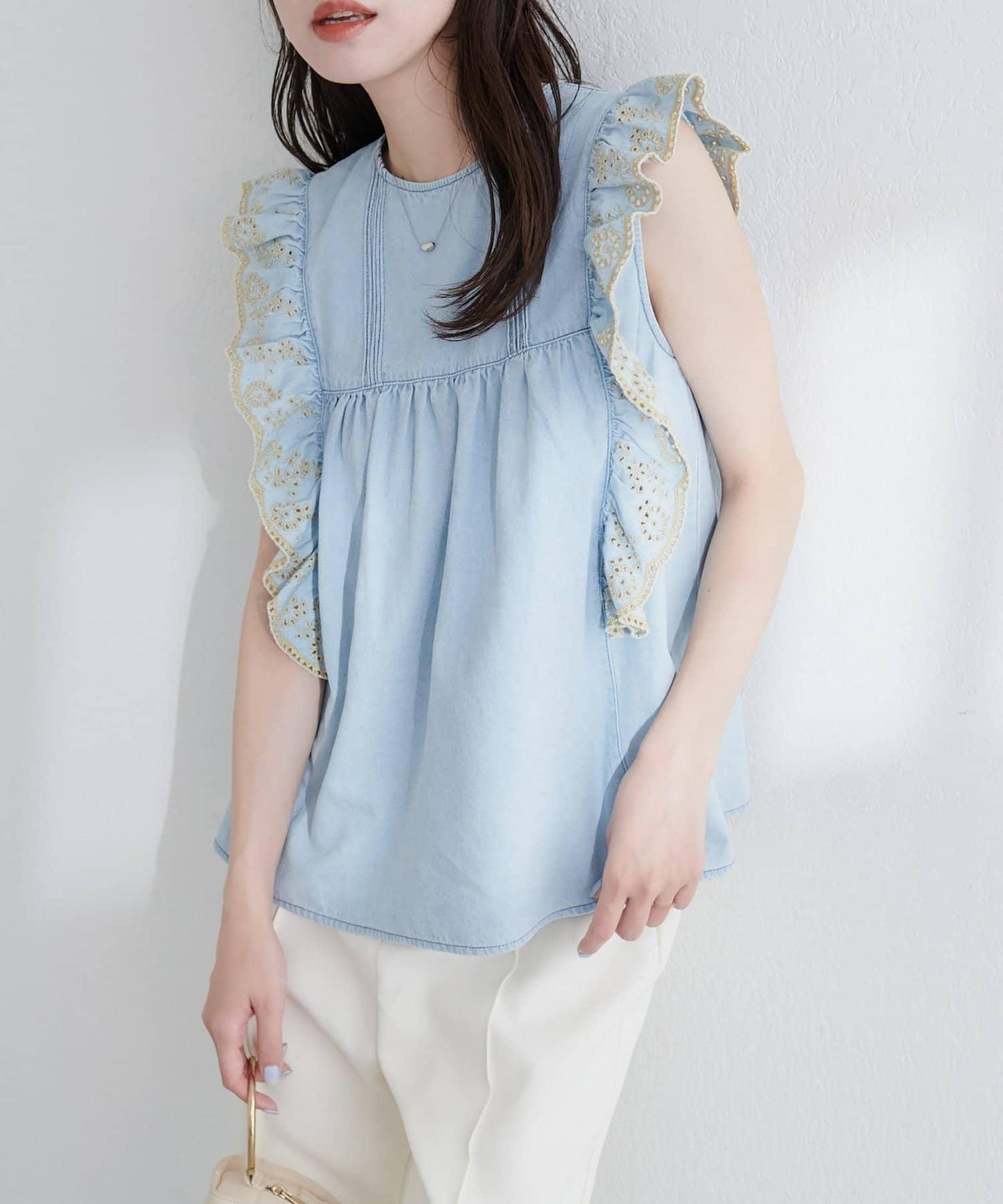 【natural couture】牛仔刺繡荷葉邊襯衫