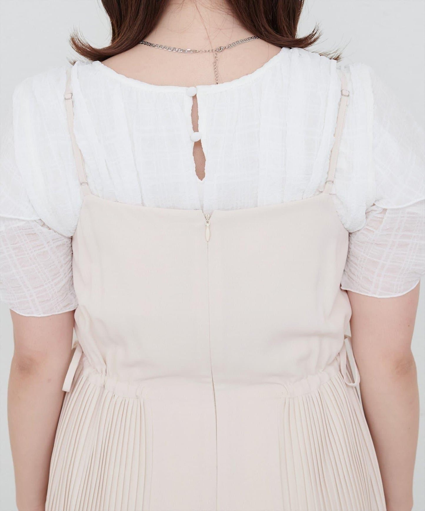 【 natural couture】兩側百褶吊帶連衣裙