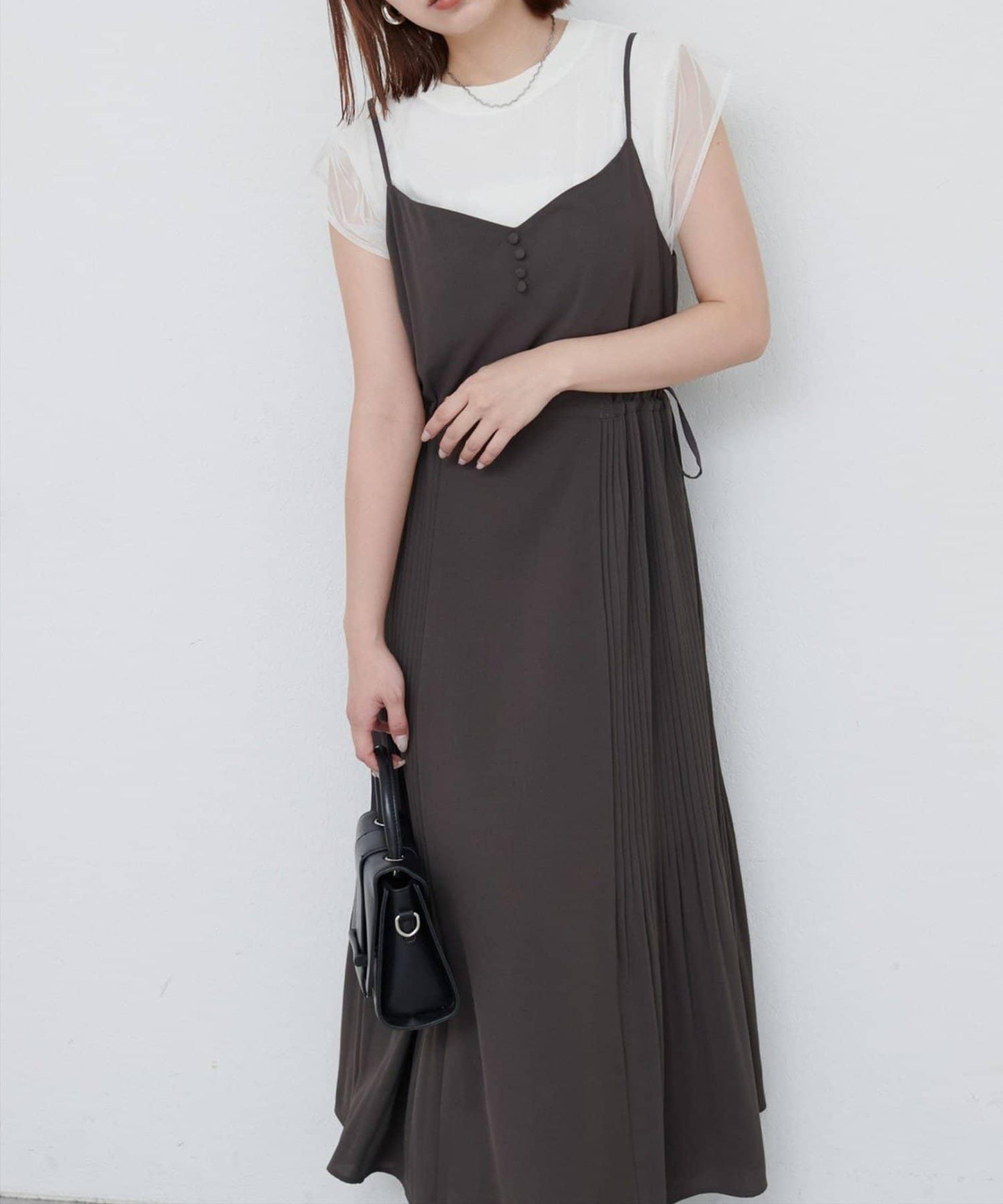【 natural couture】兩側百褶吊帶連衣裙
