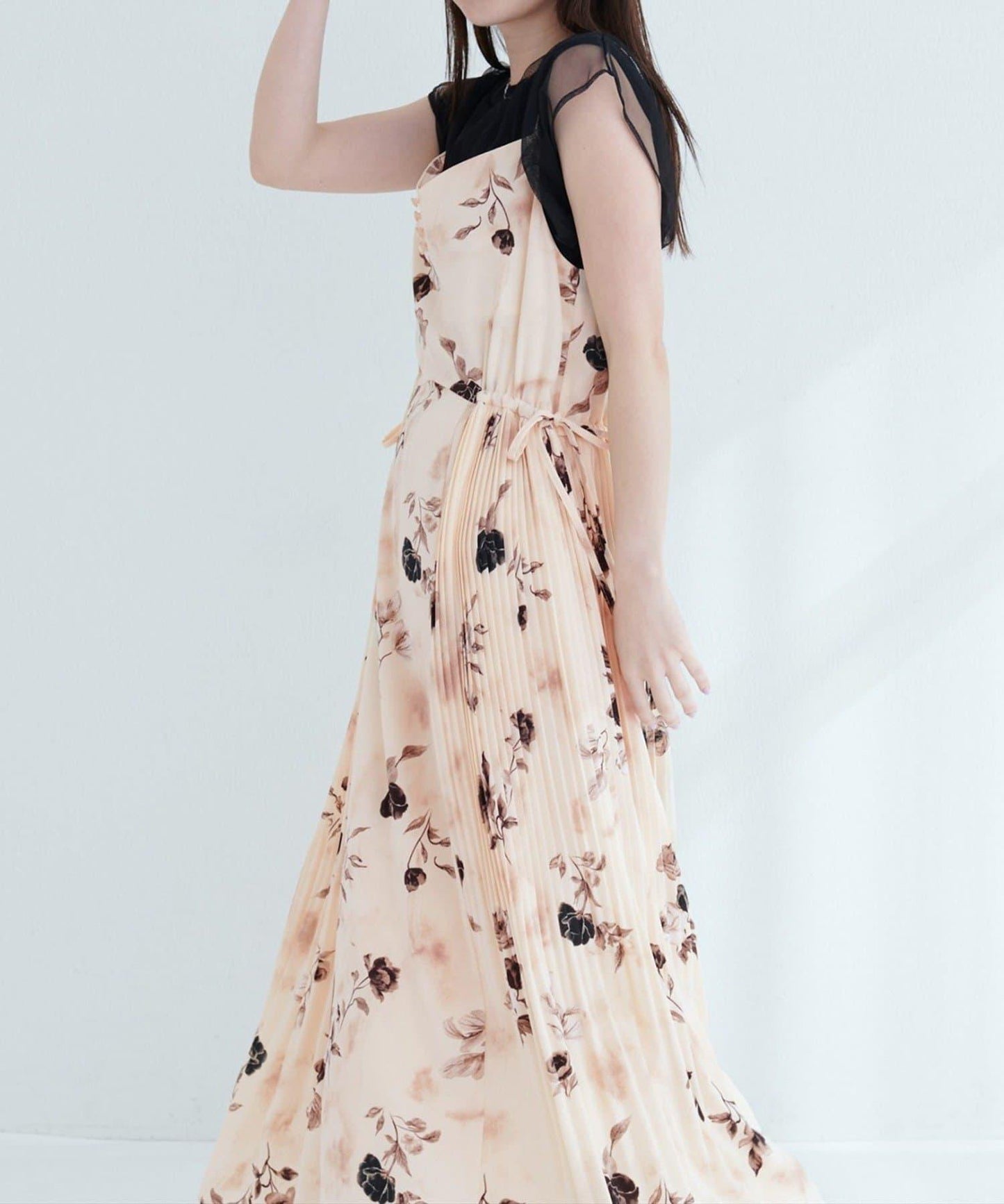 【 natural couture】兩側百褶吊帶連衣裙