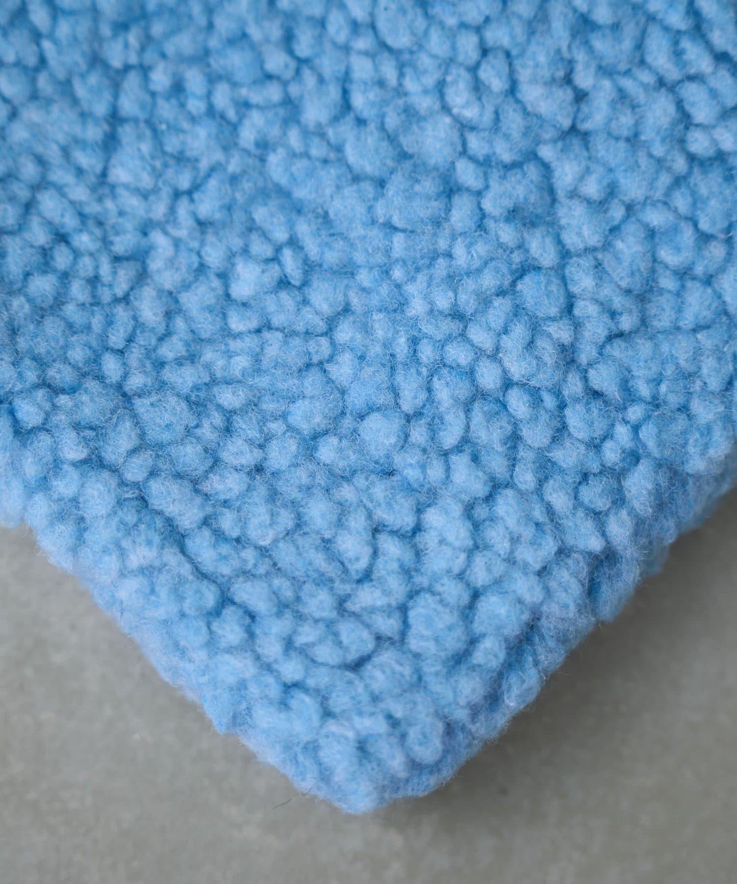 MOCOMOCO羊羔絨收納包