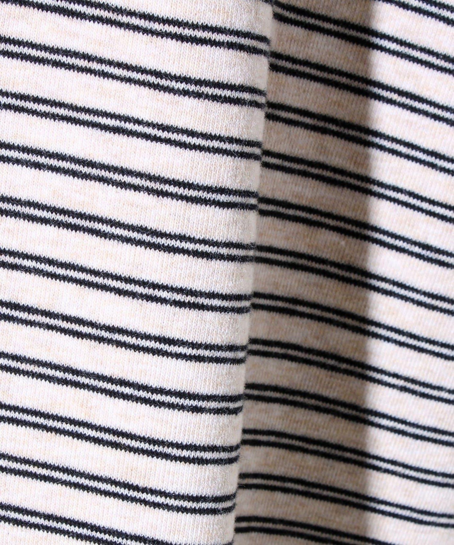 【配色羅紋點綴主打條紋】Hello條紋長袖T恤