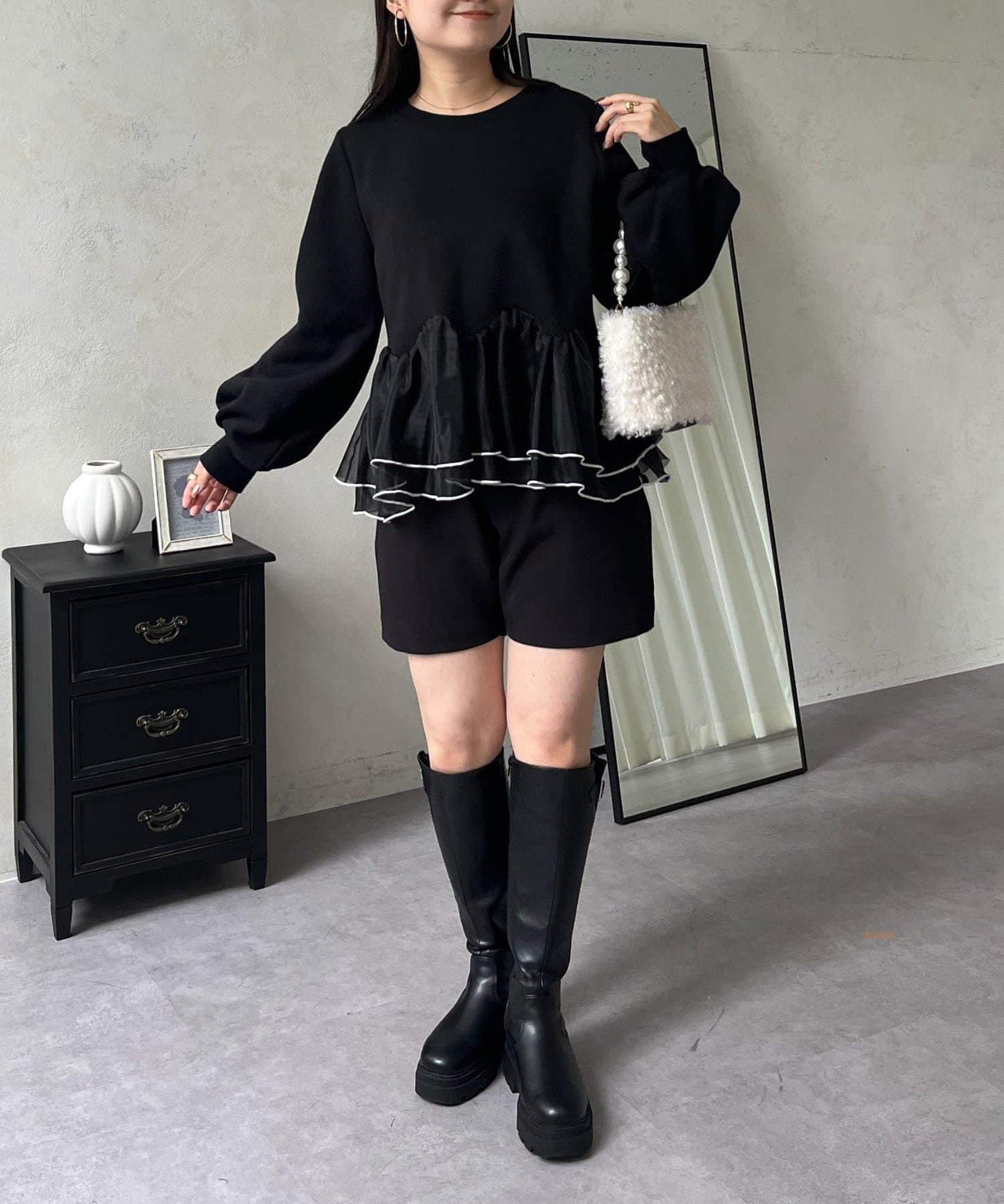 拼色下襬荷葉邊衛衣