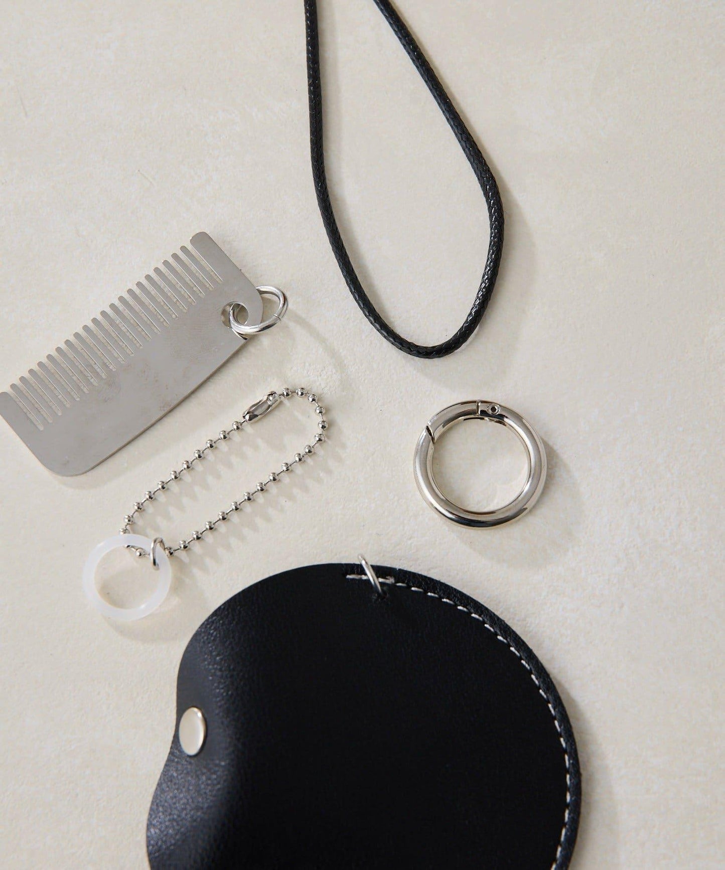 コーム付ネックストラップ 帶梳子頸掛繩